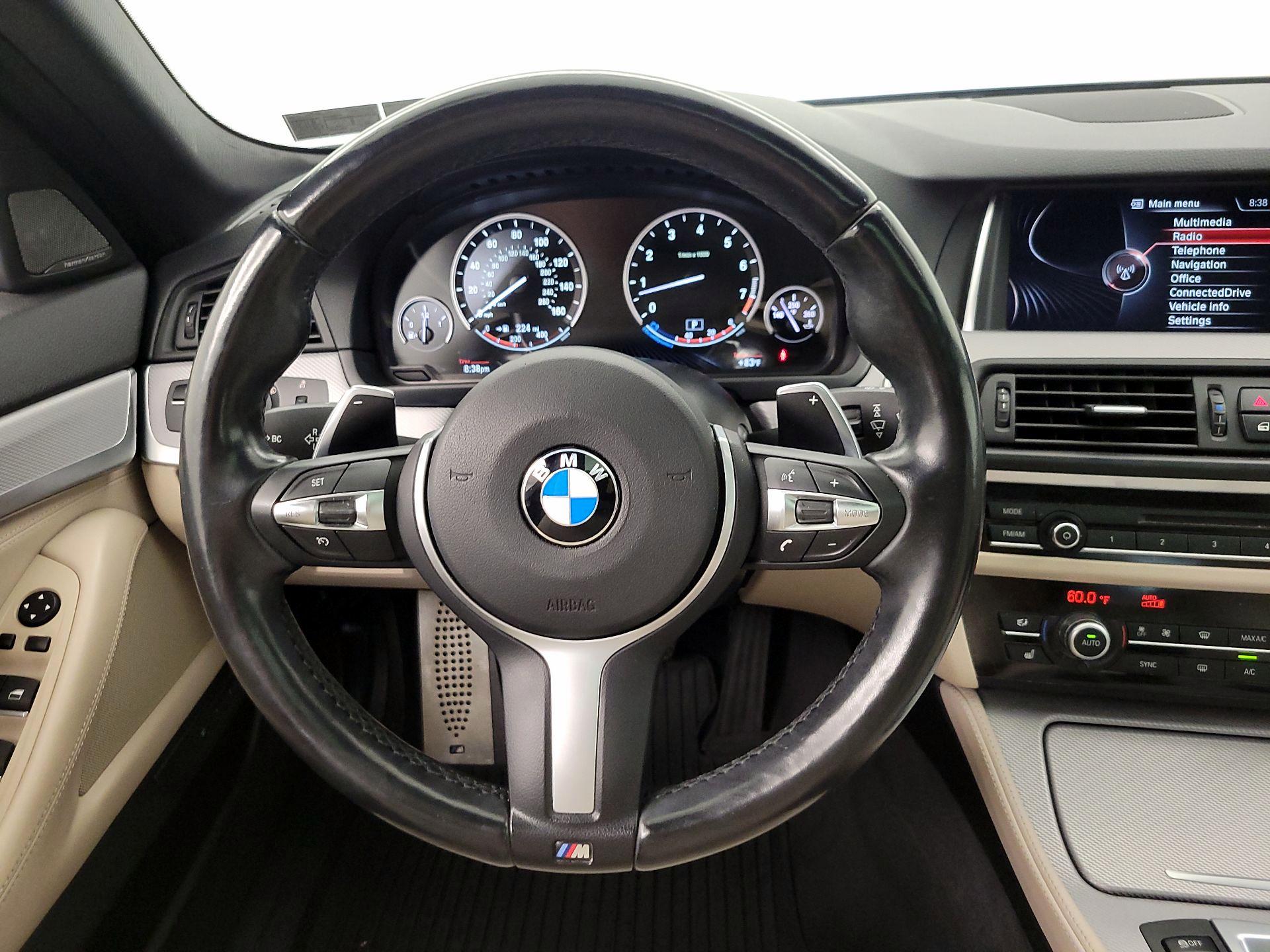 Thumbnail: 2016 BMW 5 Series - 10