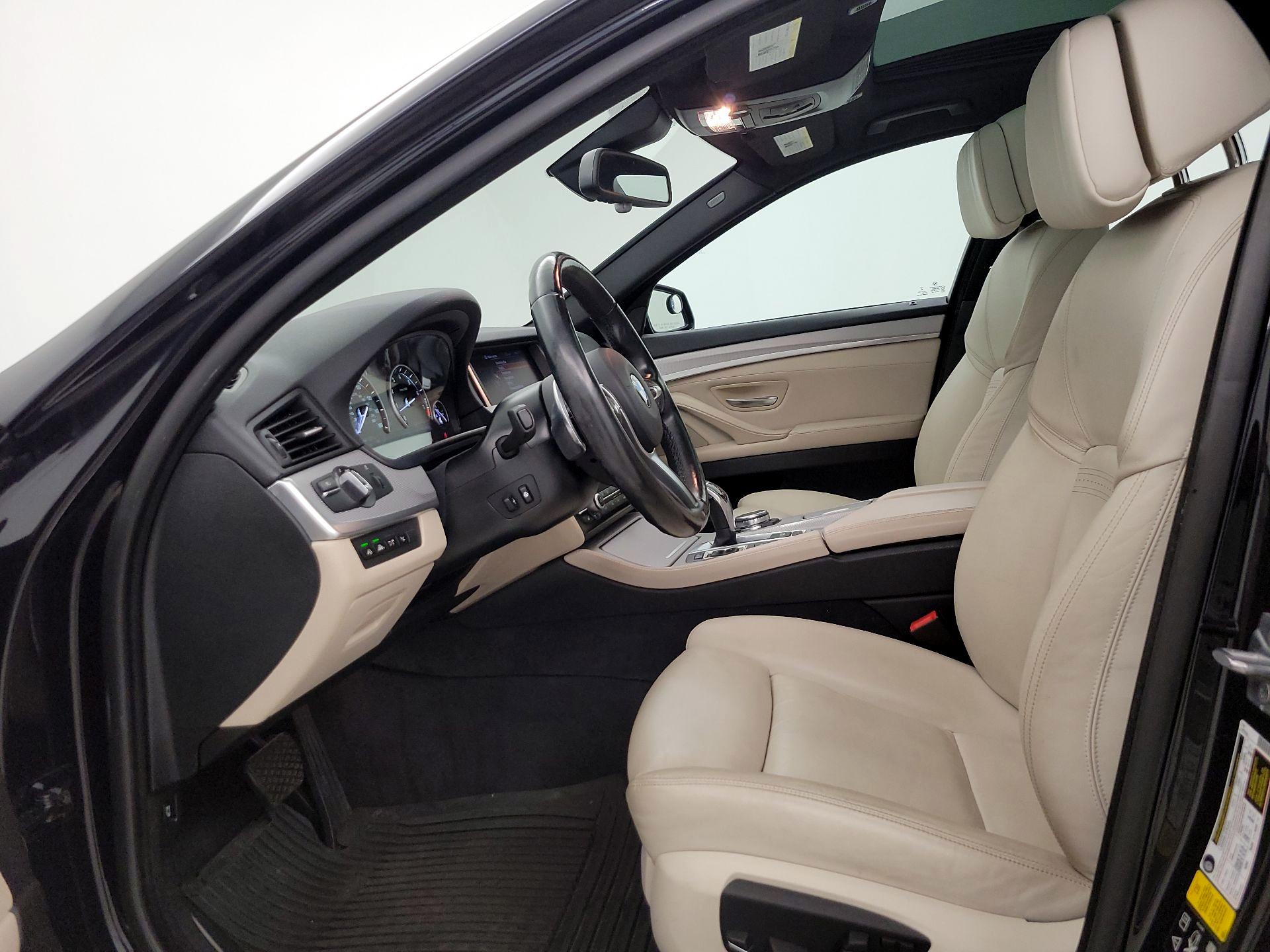 Thumbnail: 2016 BMW 5 Series - 11