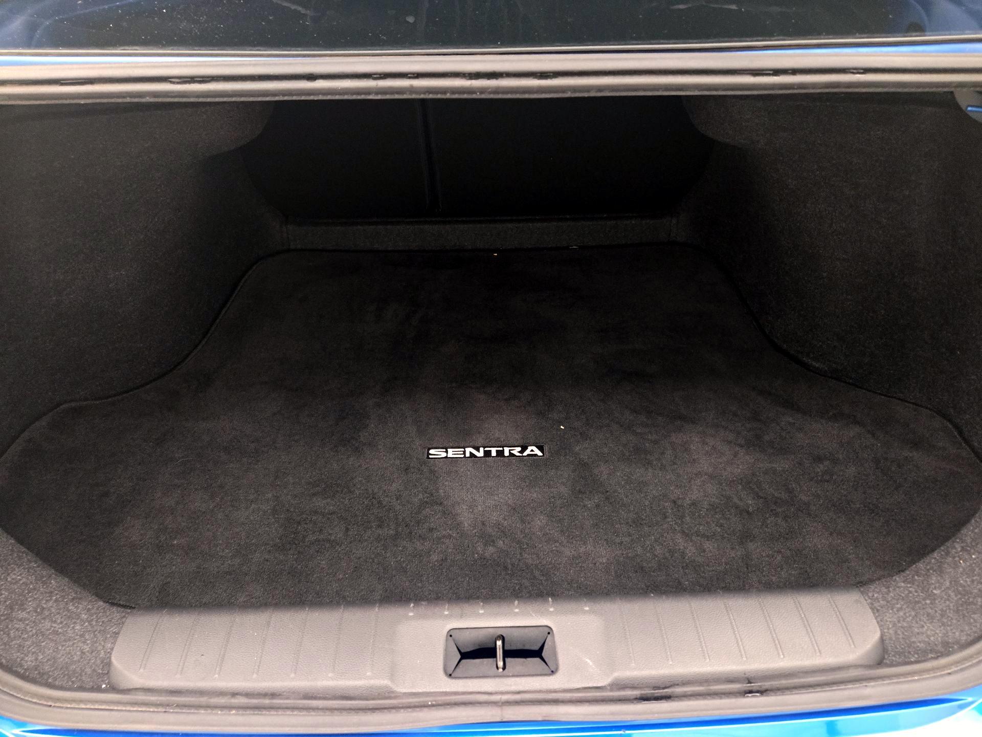 Thumbnail: 2020 Nissan Sentra - 19