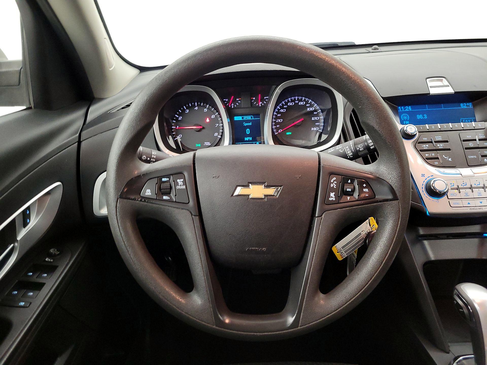 Thumbnail: 2015 Chevrolet Equinox - 10