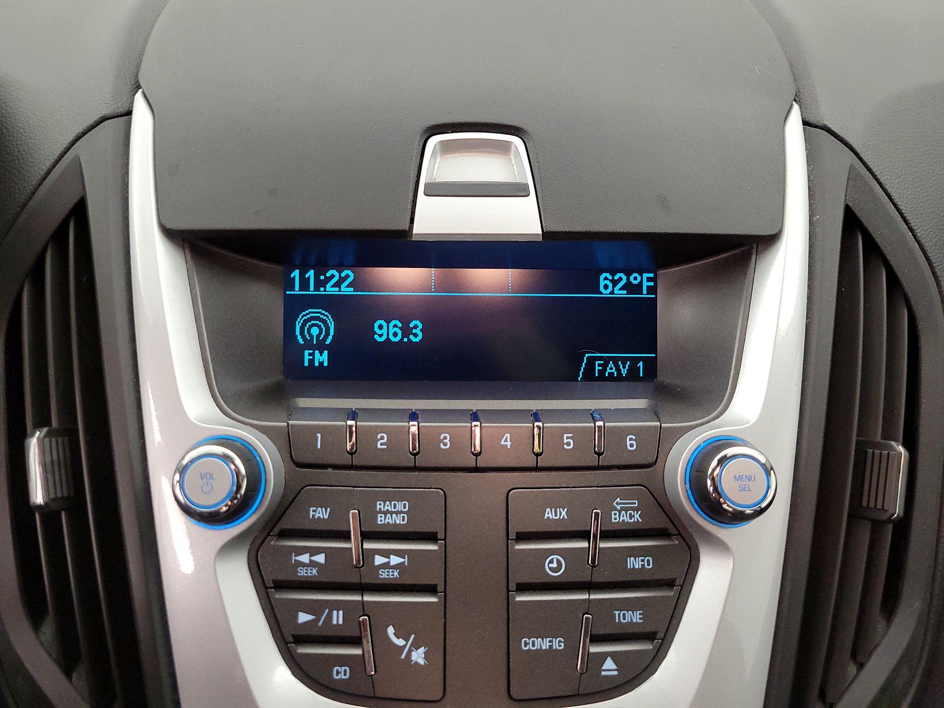 Thumbnail: 2015 Chevrolet Equinox - 13