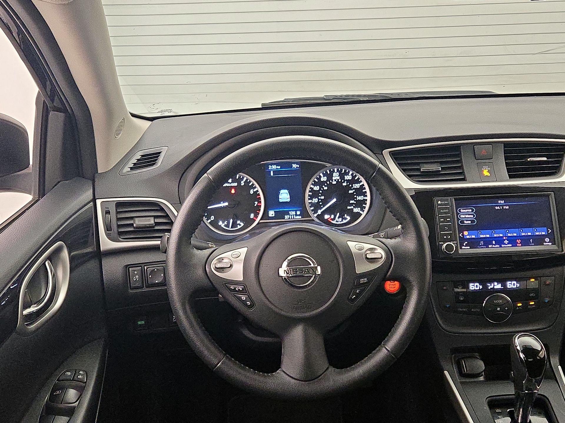 Thumbnail: 2019 Nissan Sentra - 10