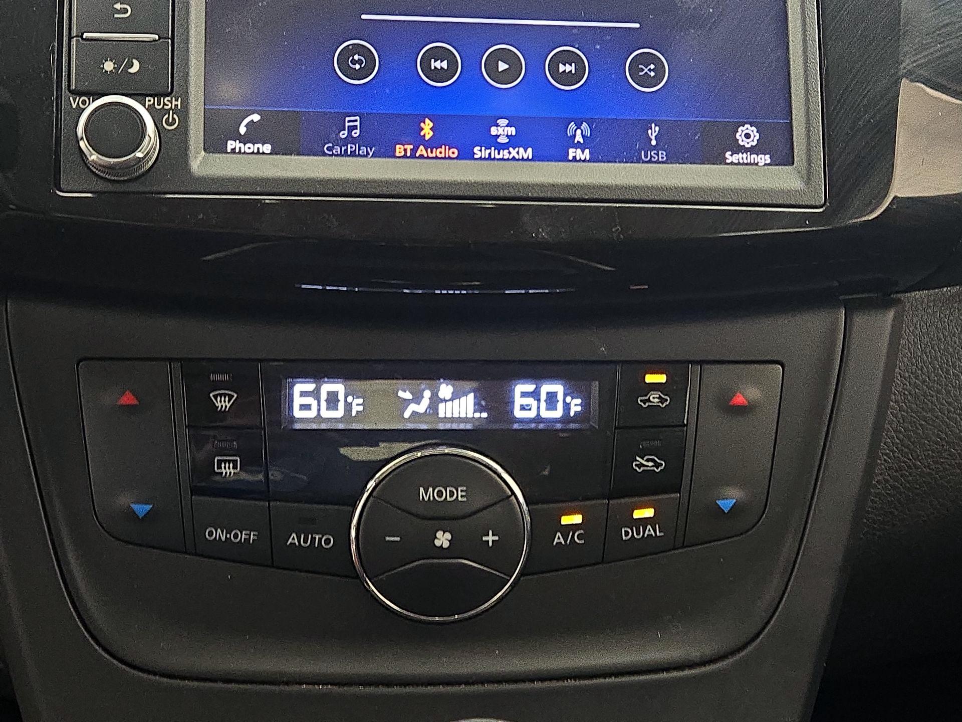 Thumbnail: 2019 Nissan Sentra - 15