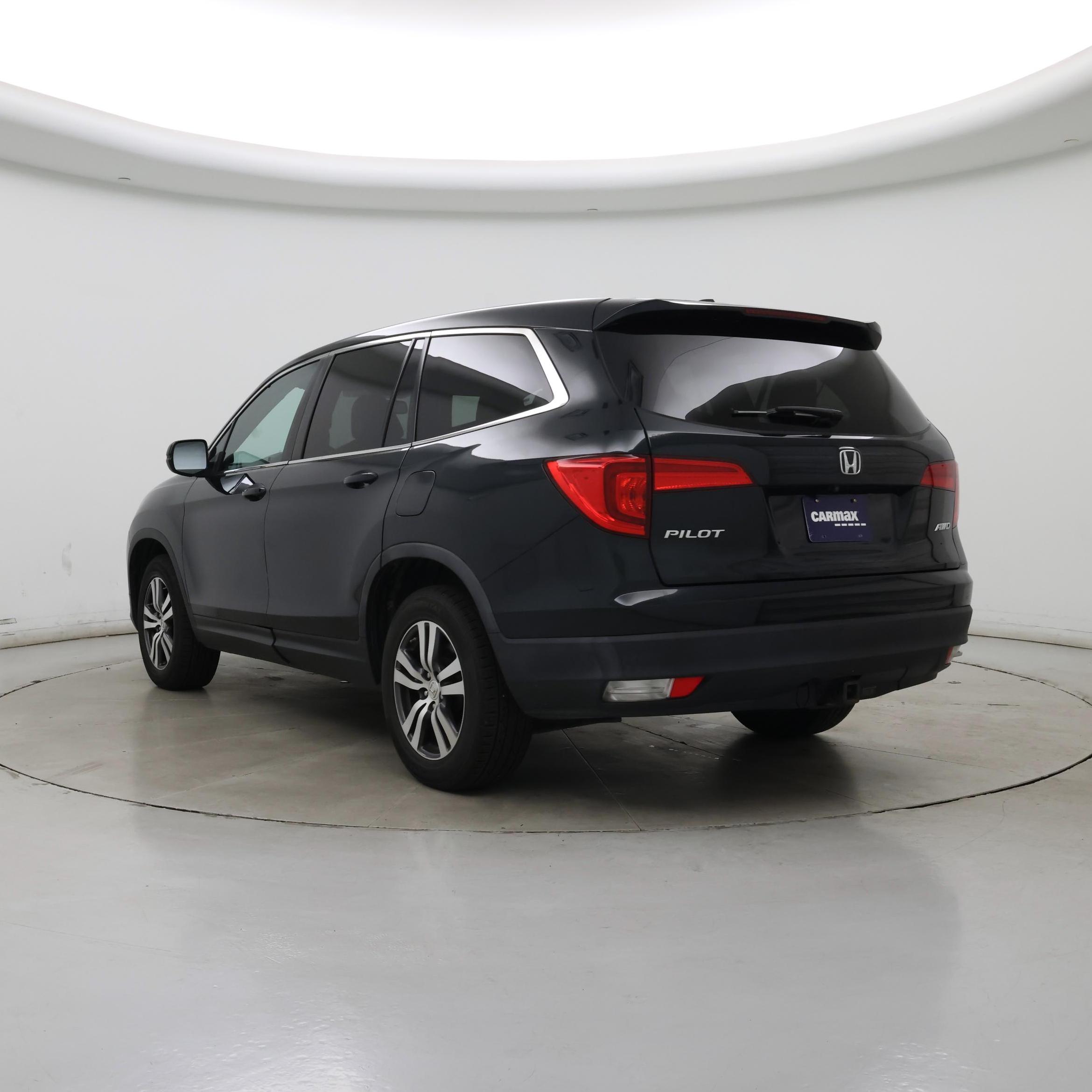 Thumbnail: 2017 Honda Pilot - 2