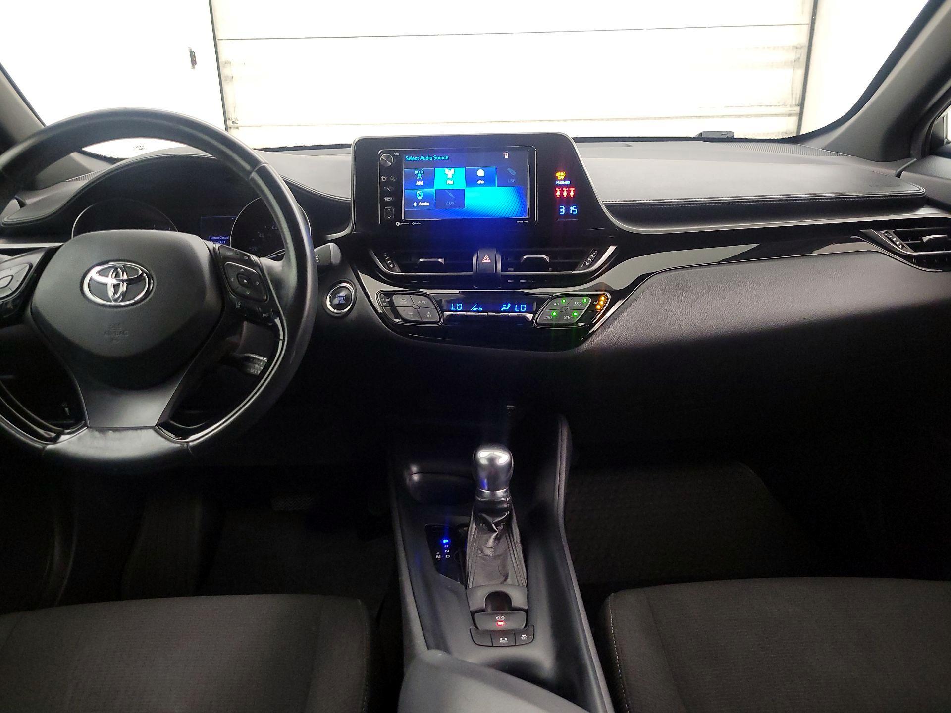 Thumbnail: 2018 Toyota C-HR - 9