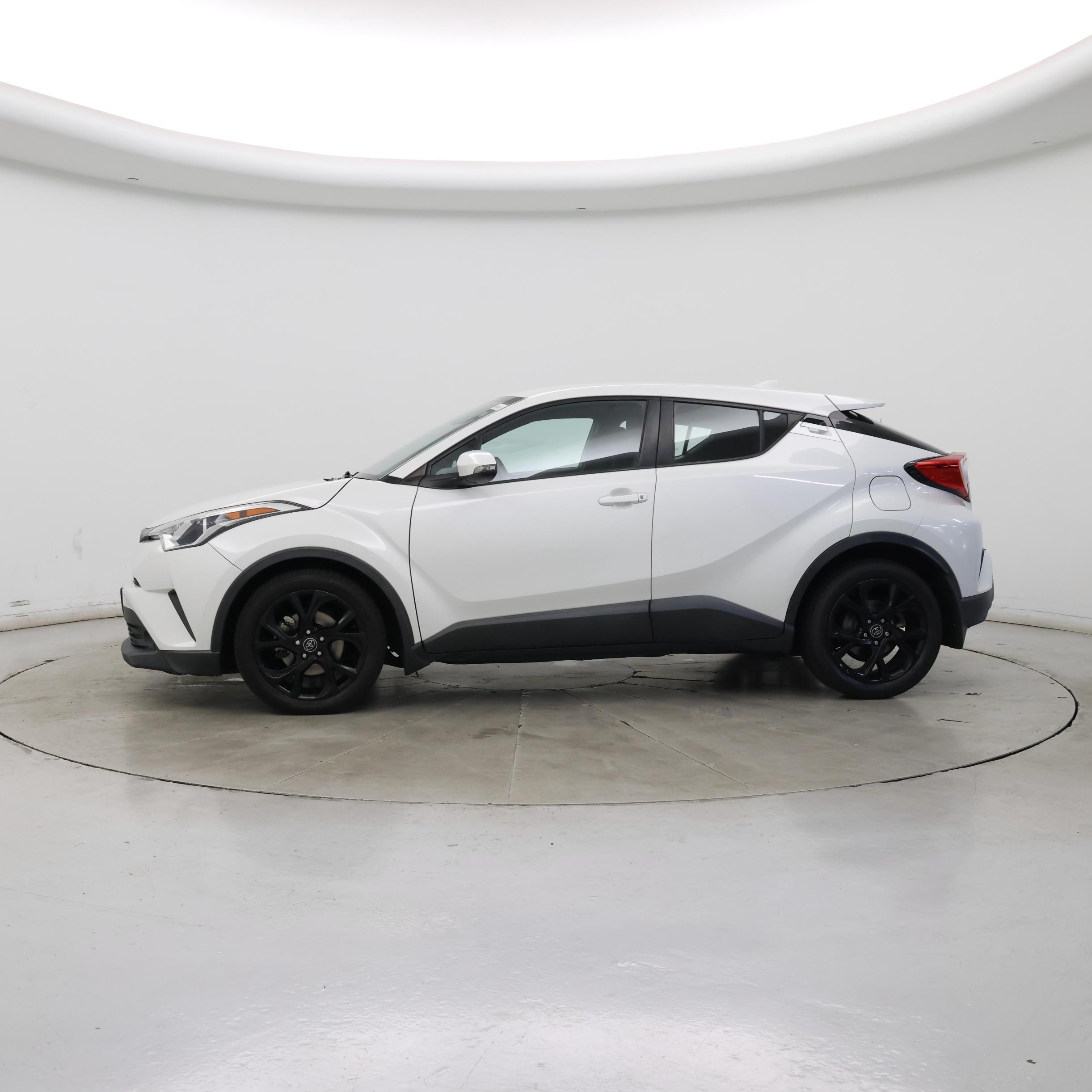 Thumbnail: 2018 Toyota C-HR - 3