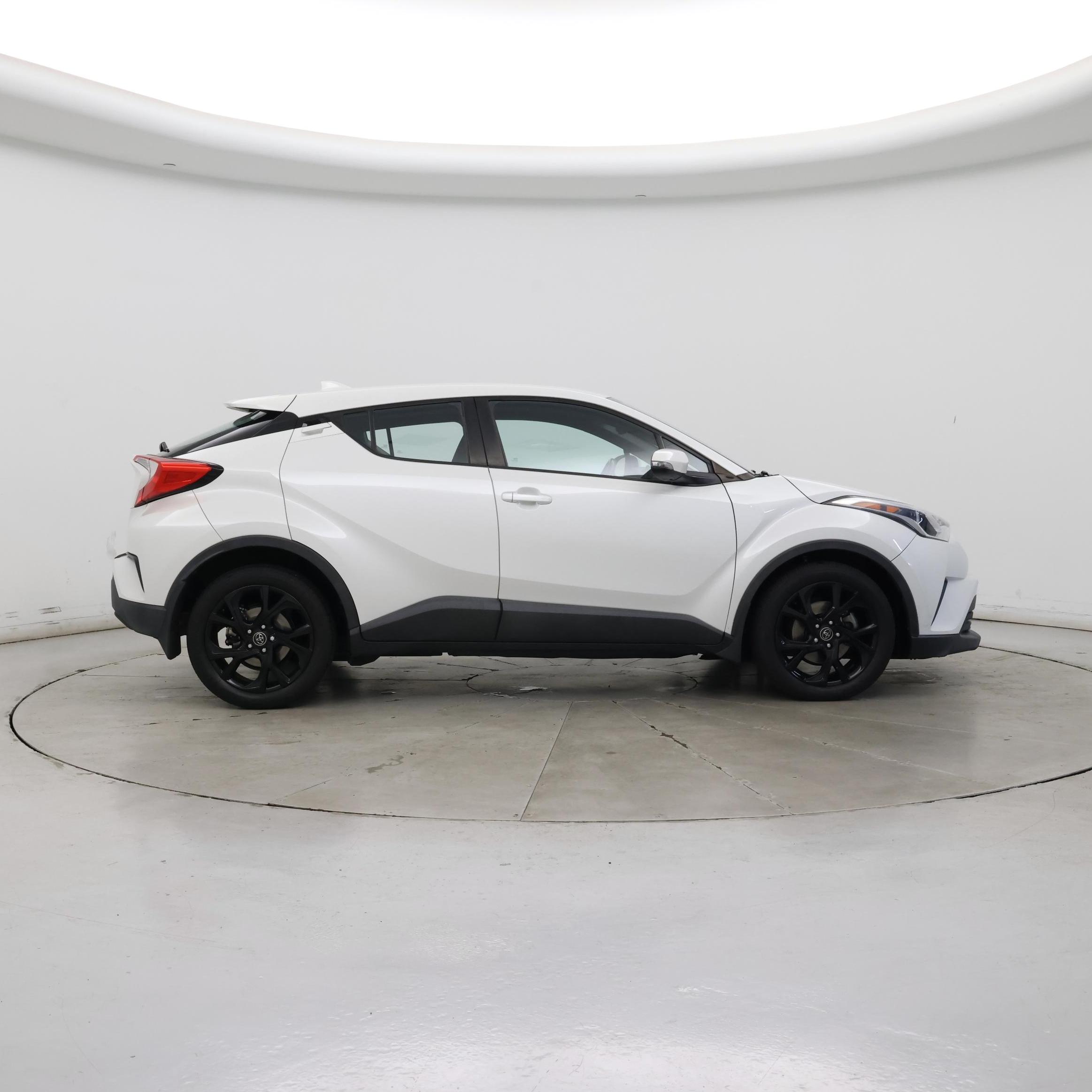 Thumbnail: 2018 Toyota C-HR - 7