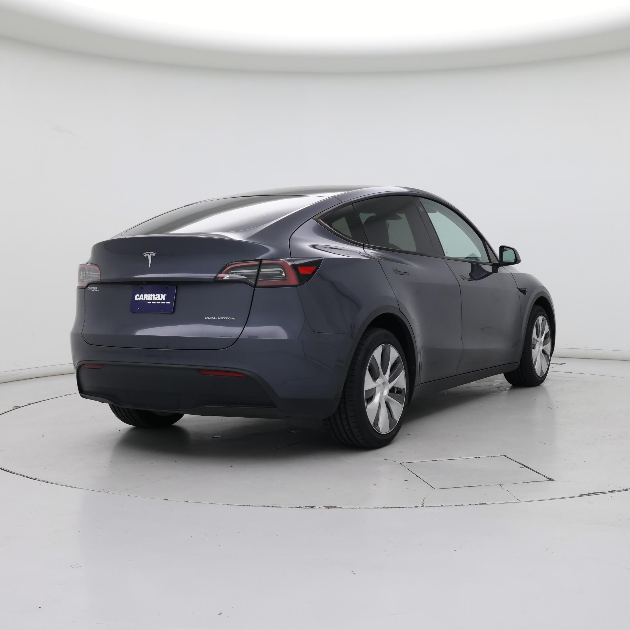 Thumbnail: 2023 Tesla Model Y - 8