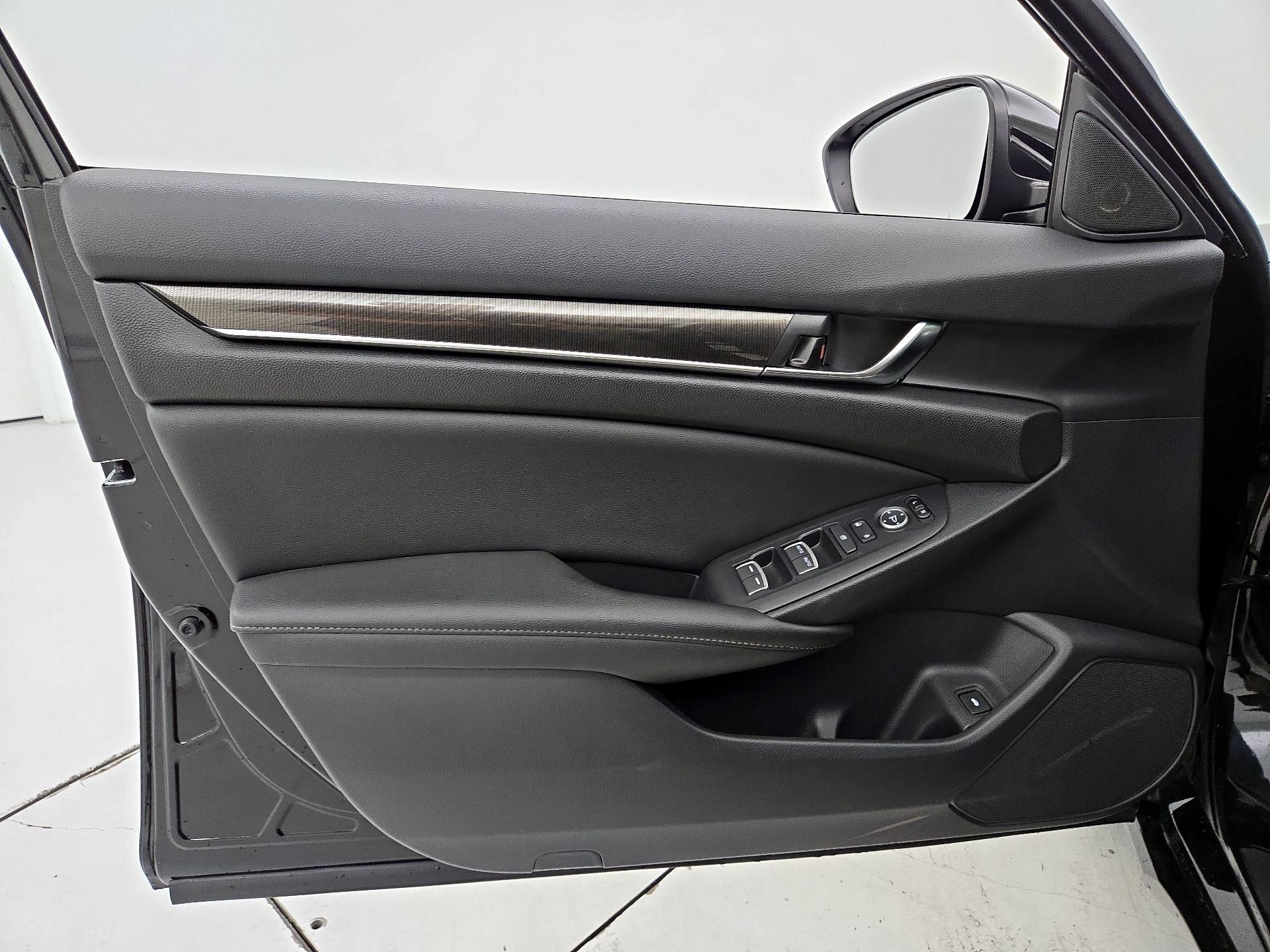 Thumbnail: 2022 Honda Accord - 12