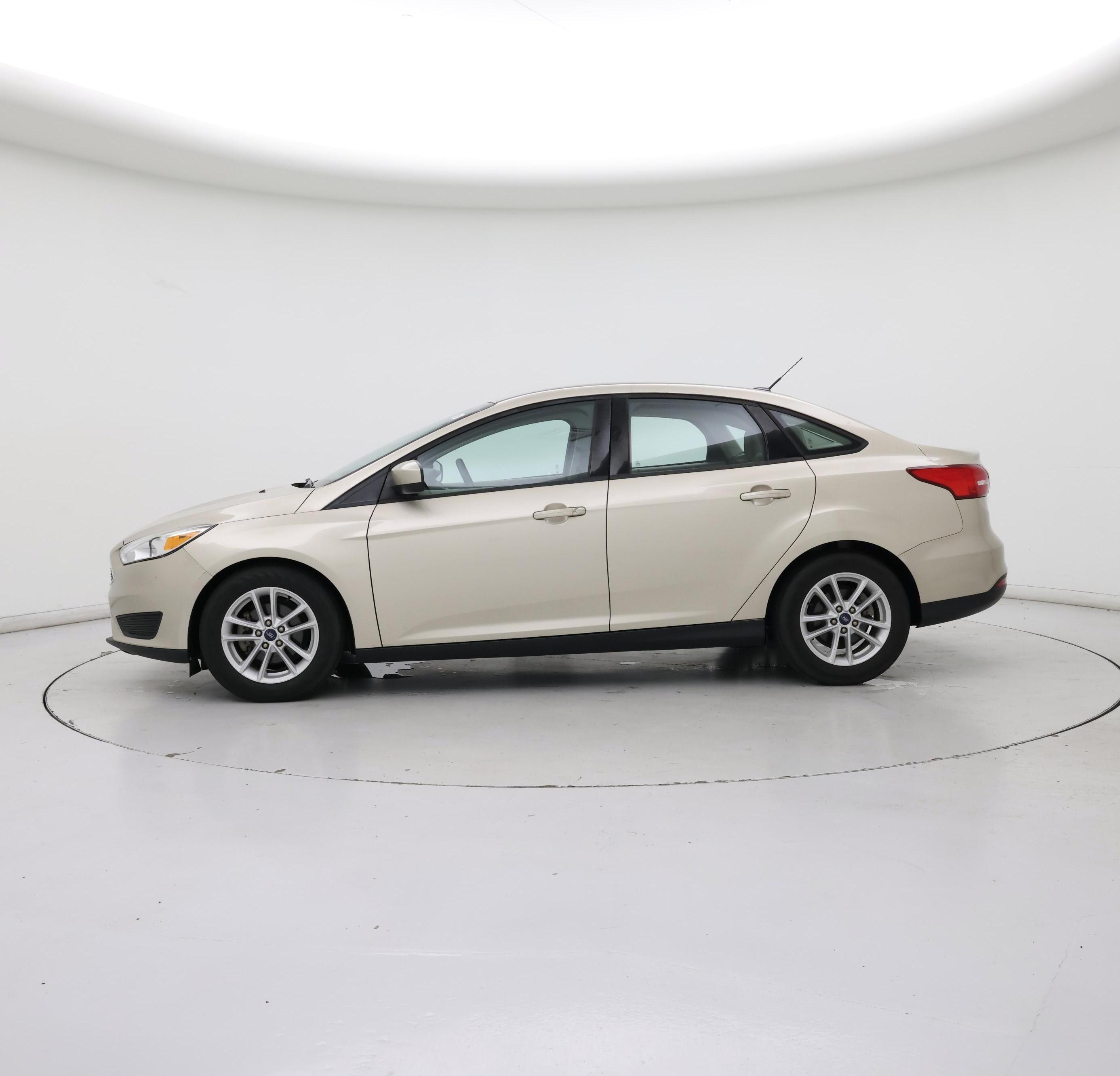 Thumbnail: 2018 Ford Focus - 3