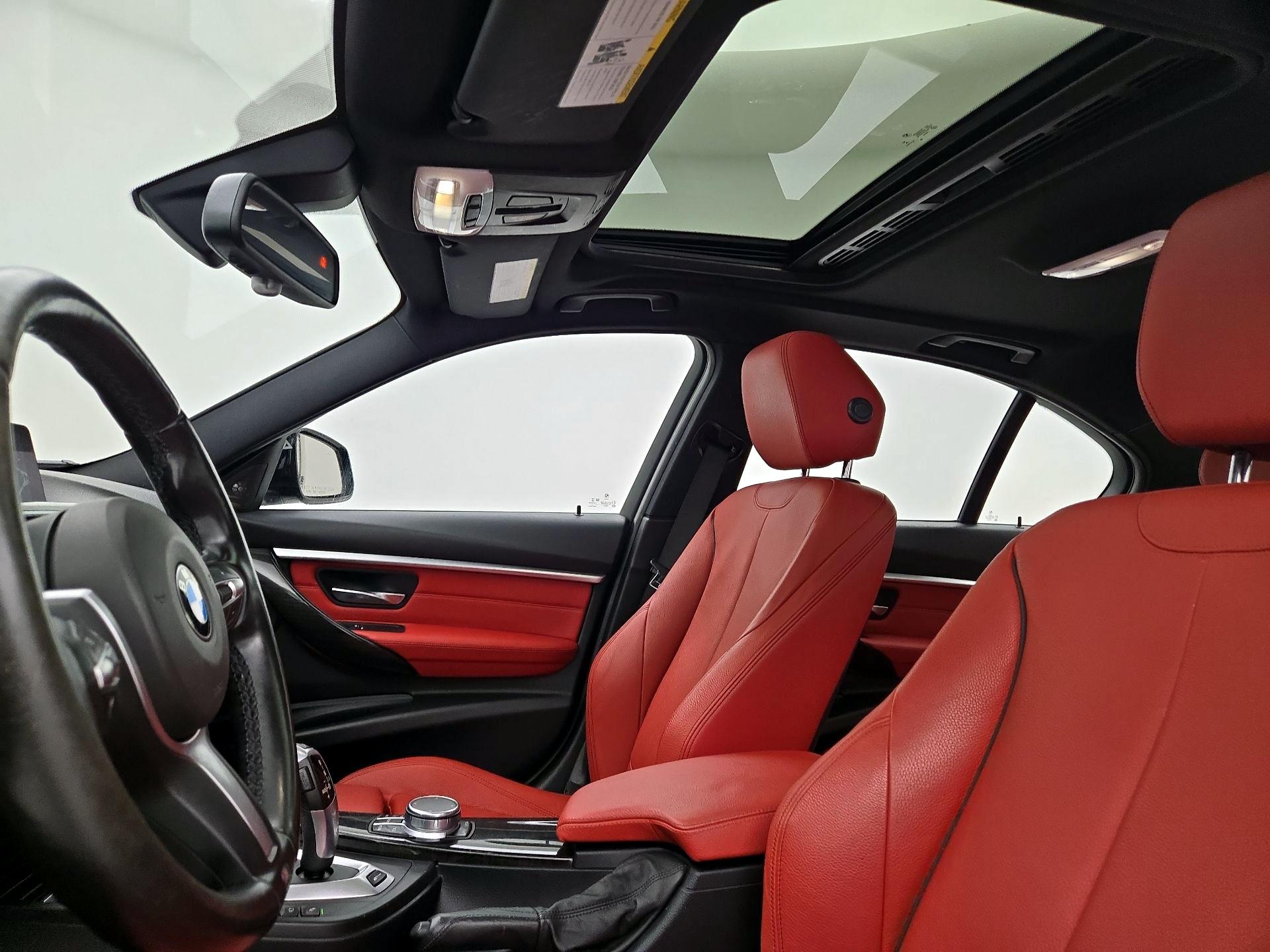 Thumbnail: 2017 BMW 3 Series - 19
