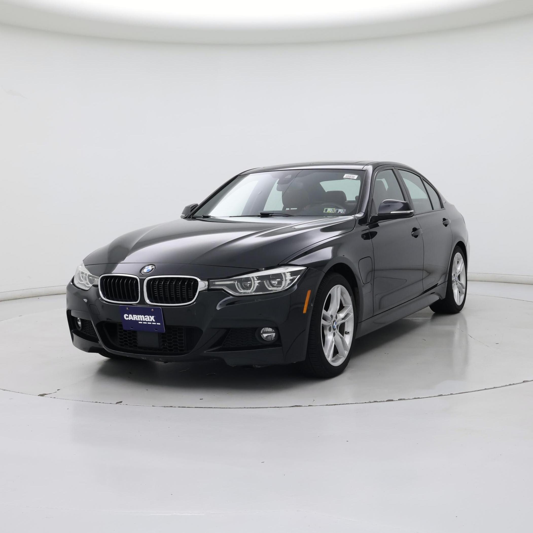 Thumbnail: 2017 BMW 3 Series - 4