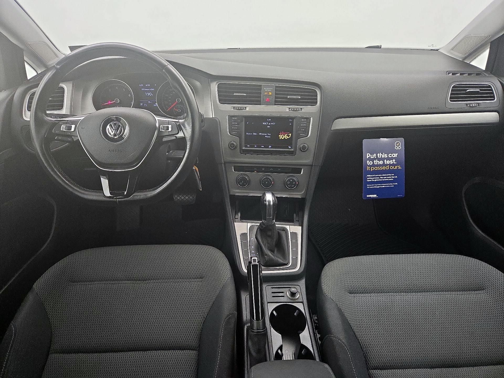 Thumbnail: 2016 Volkswagen Golf - 9