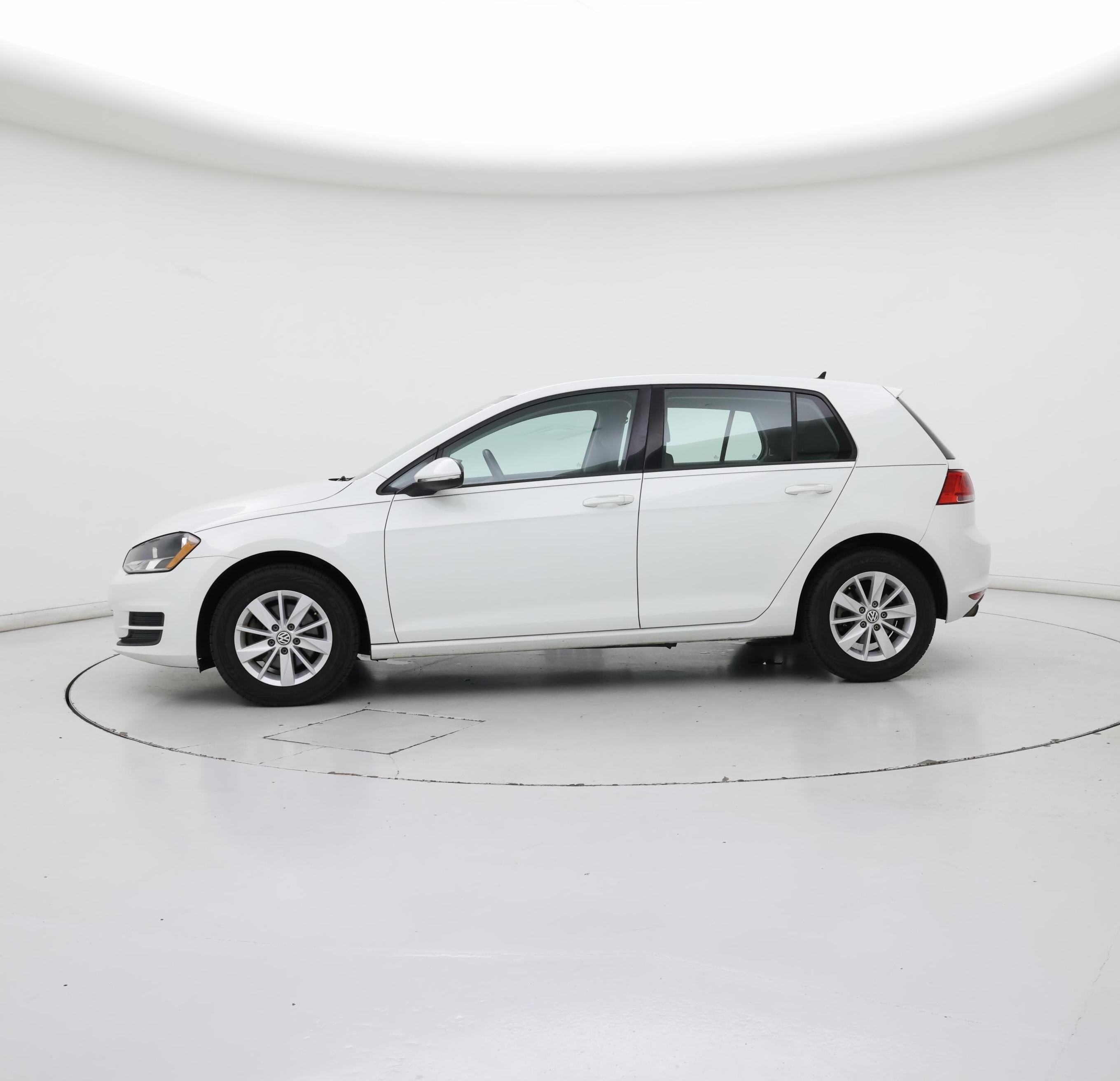 Thumbnail: 2016 Volkswagen Golf - 3