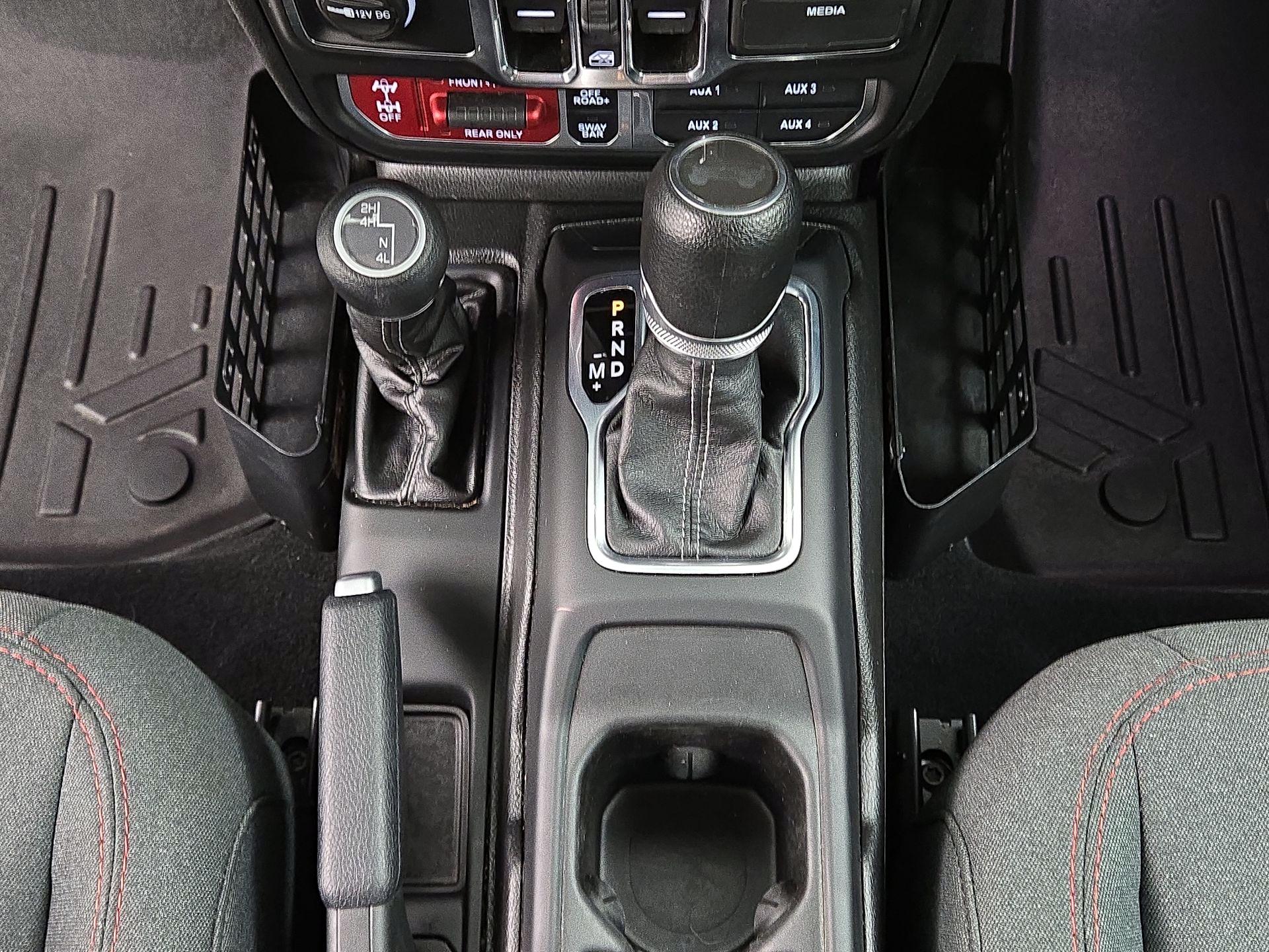 Thumbnail: 2024 Jeep Wrangler - 18