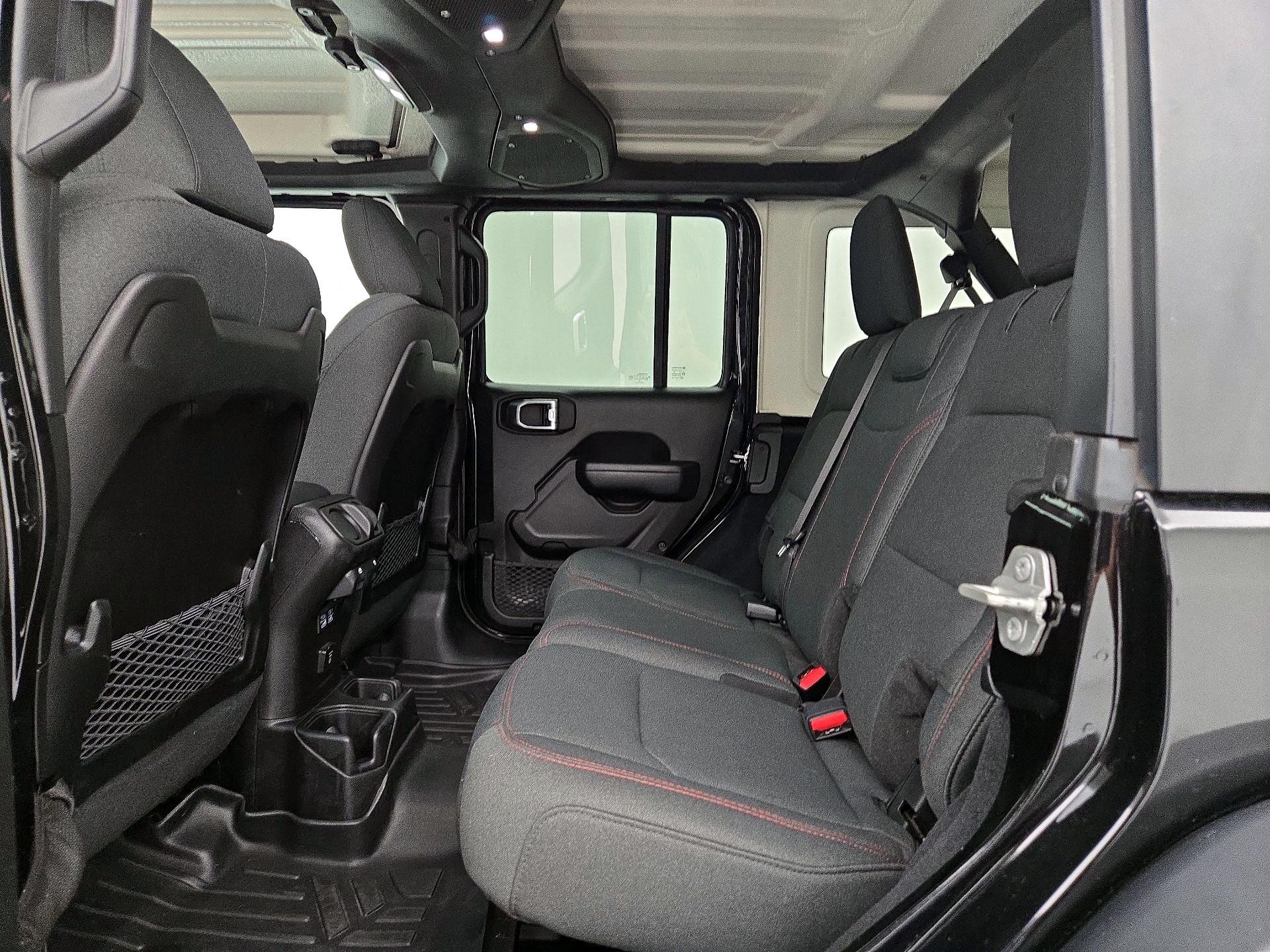 Thumbnail: 2024 Jeep Wrangler - 20