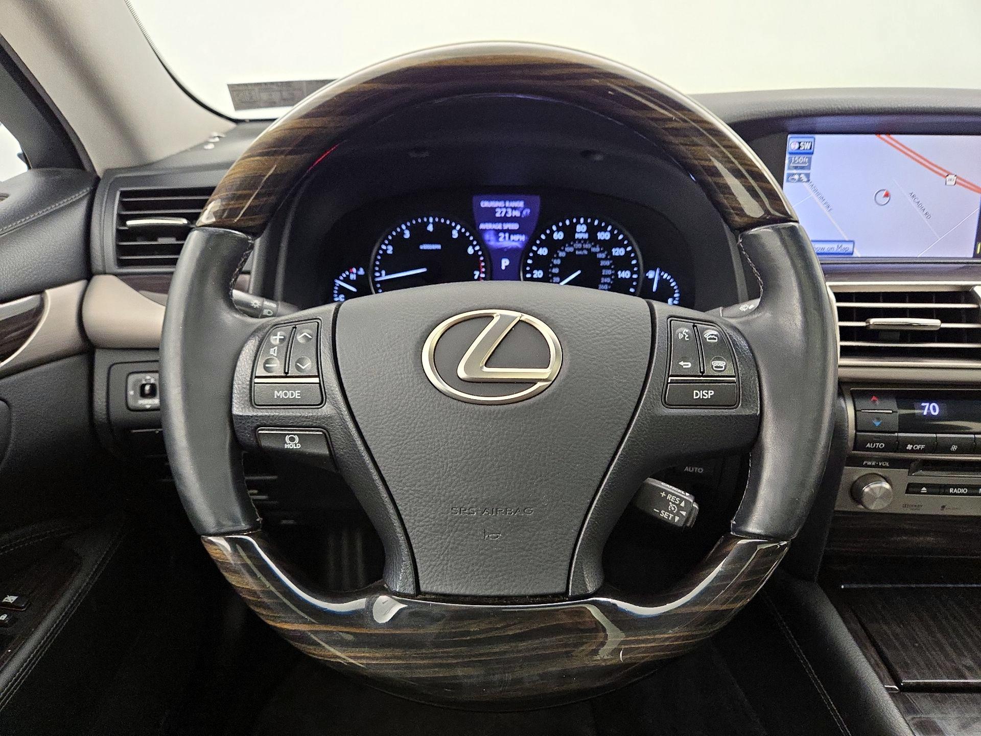 Thumbnail: 2013 Lexus LS - 10