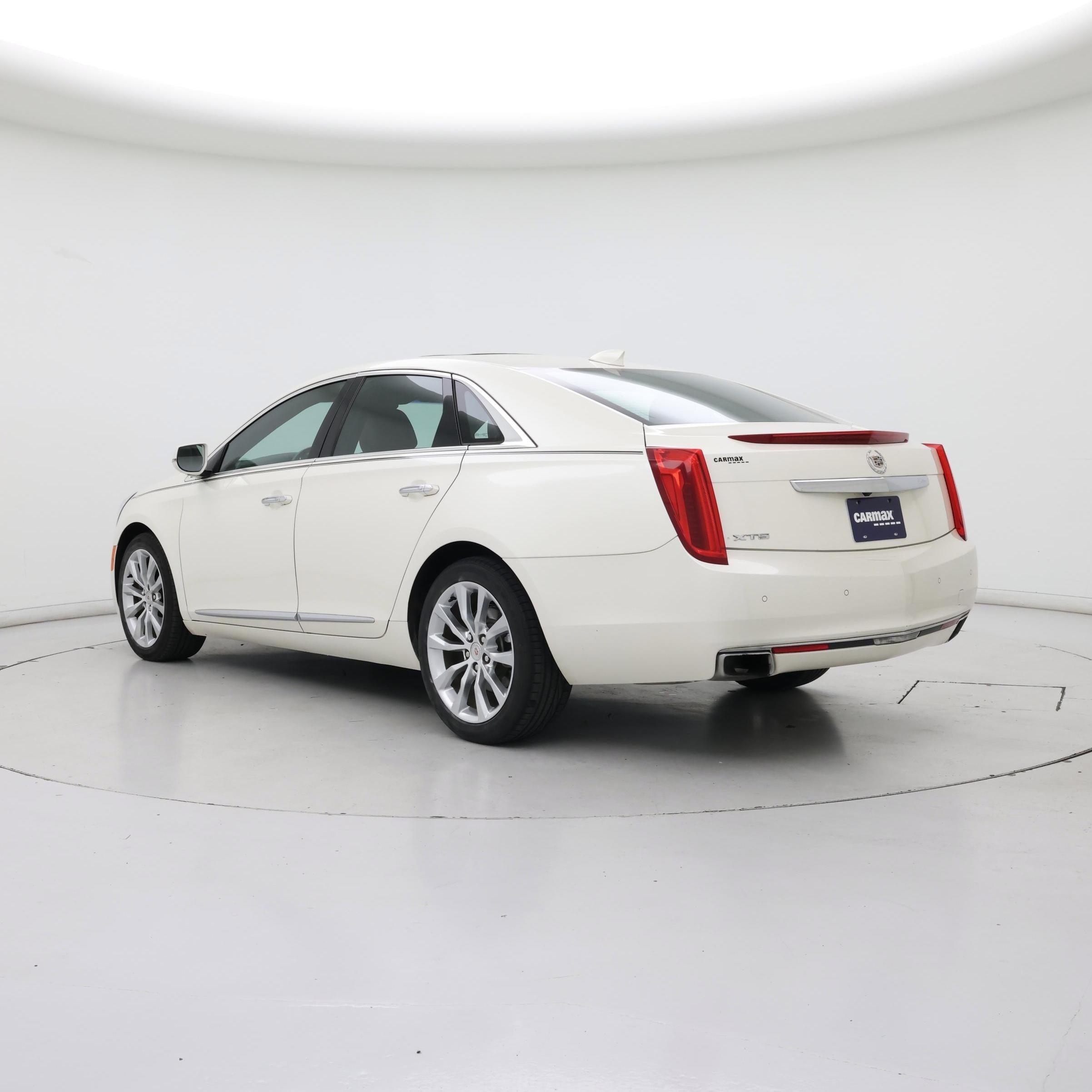 Thumbnail: 2015 Cadillac XTS - 2