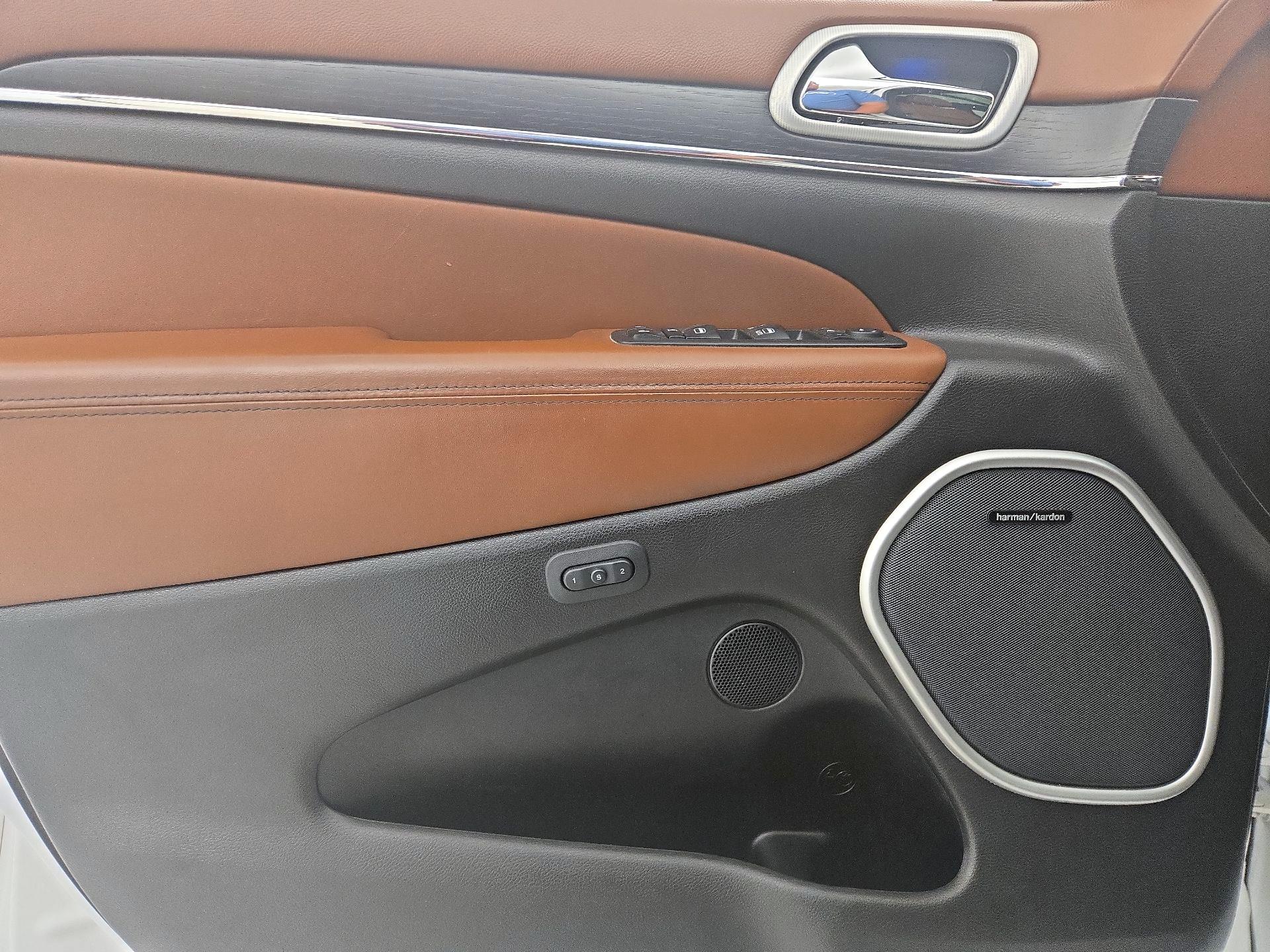 Thumbnail: 2019 Jeep Grand Cherokee - 12