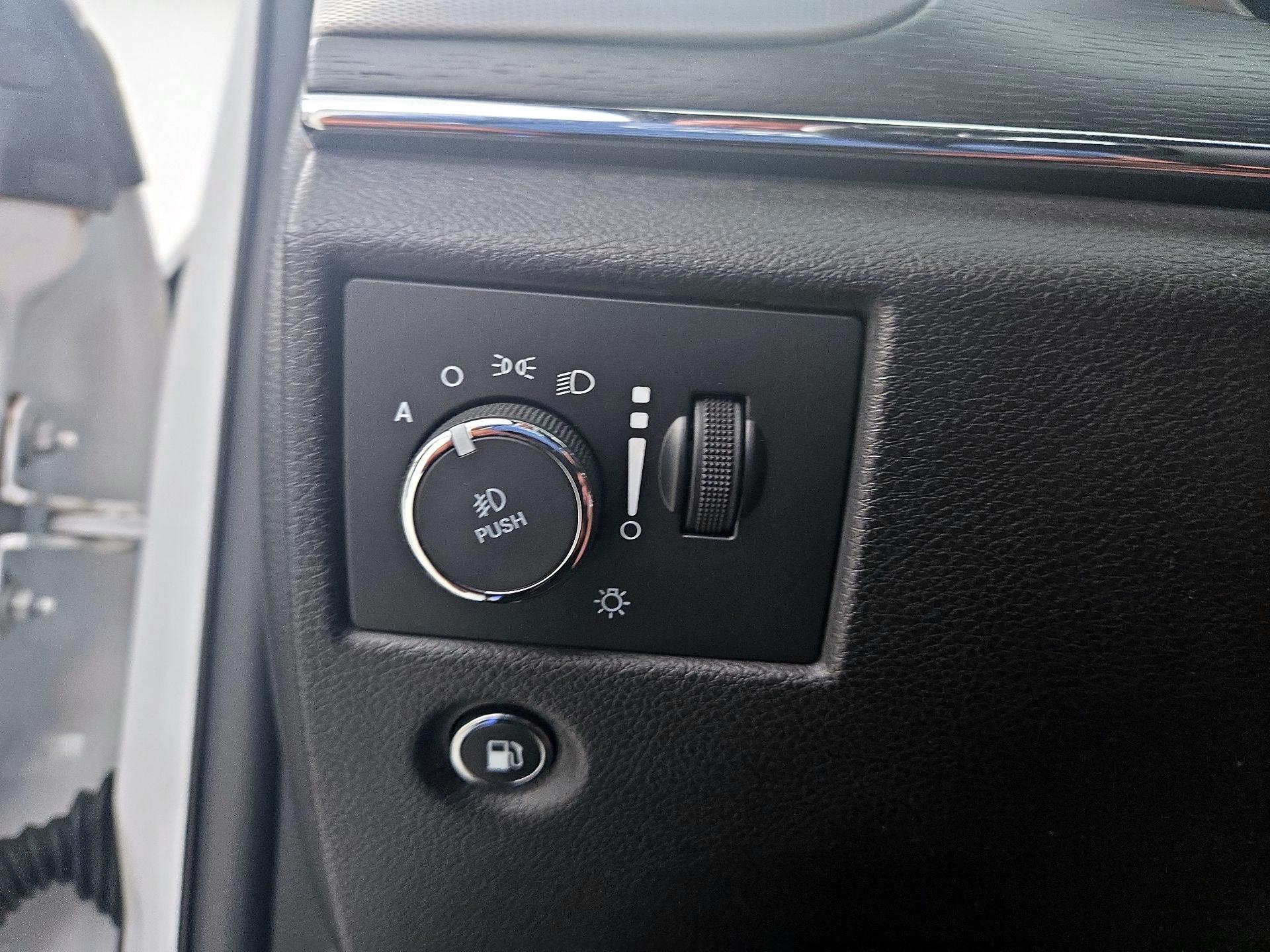 Thumbnail: 2019 Jeep Grand Cherokee - 13