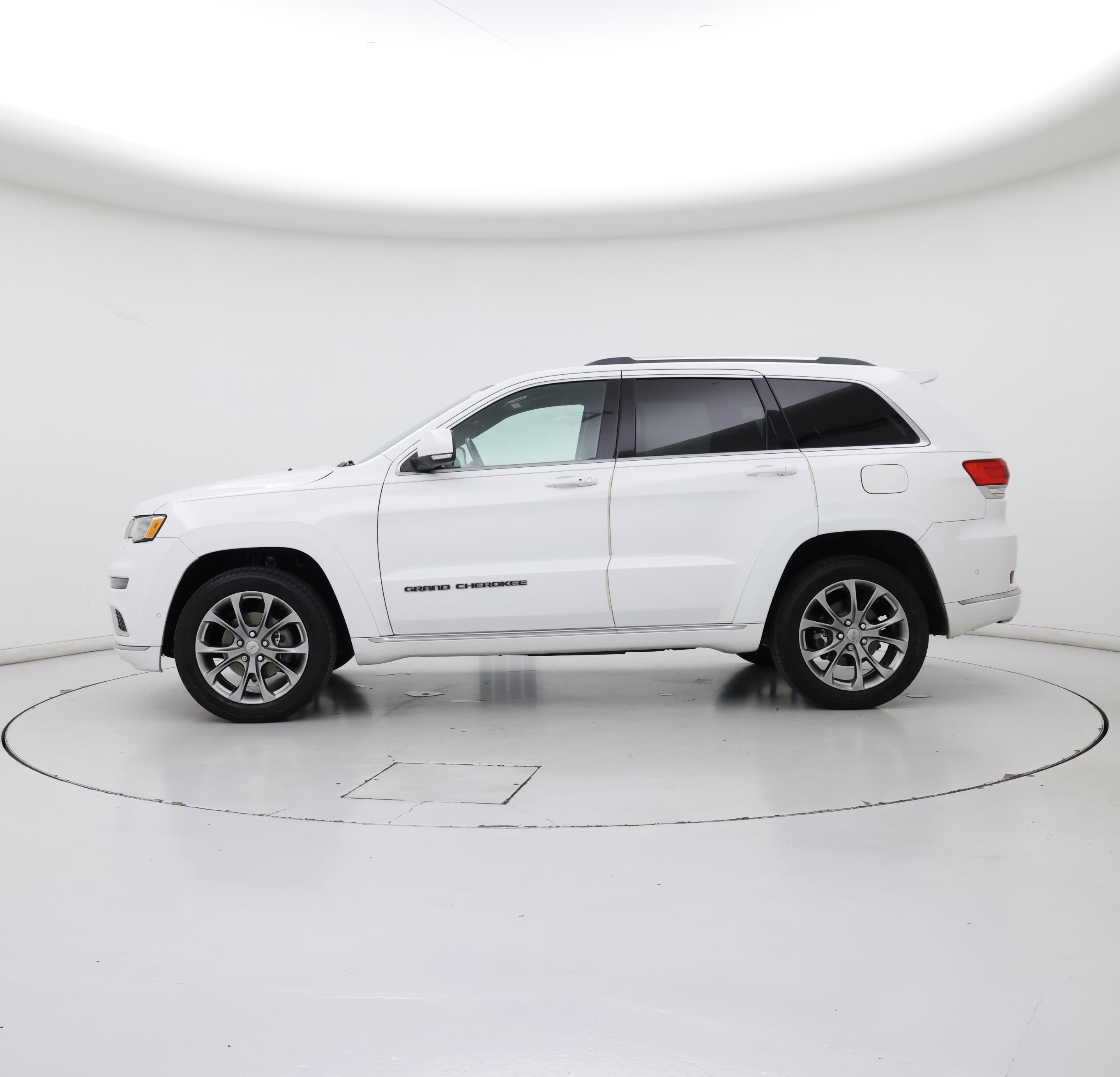 Thumbnail: 2019 Jeep Grand Cherokee - 3