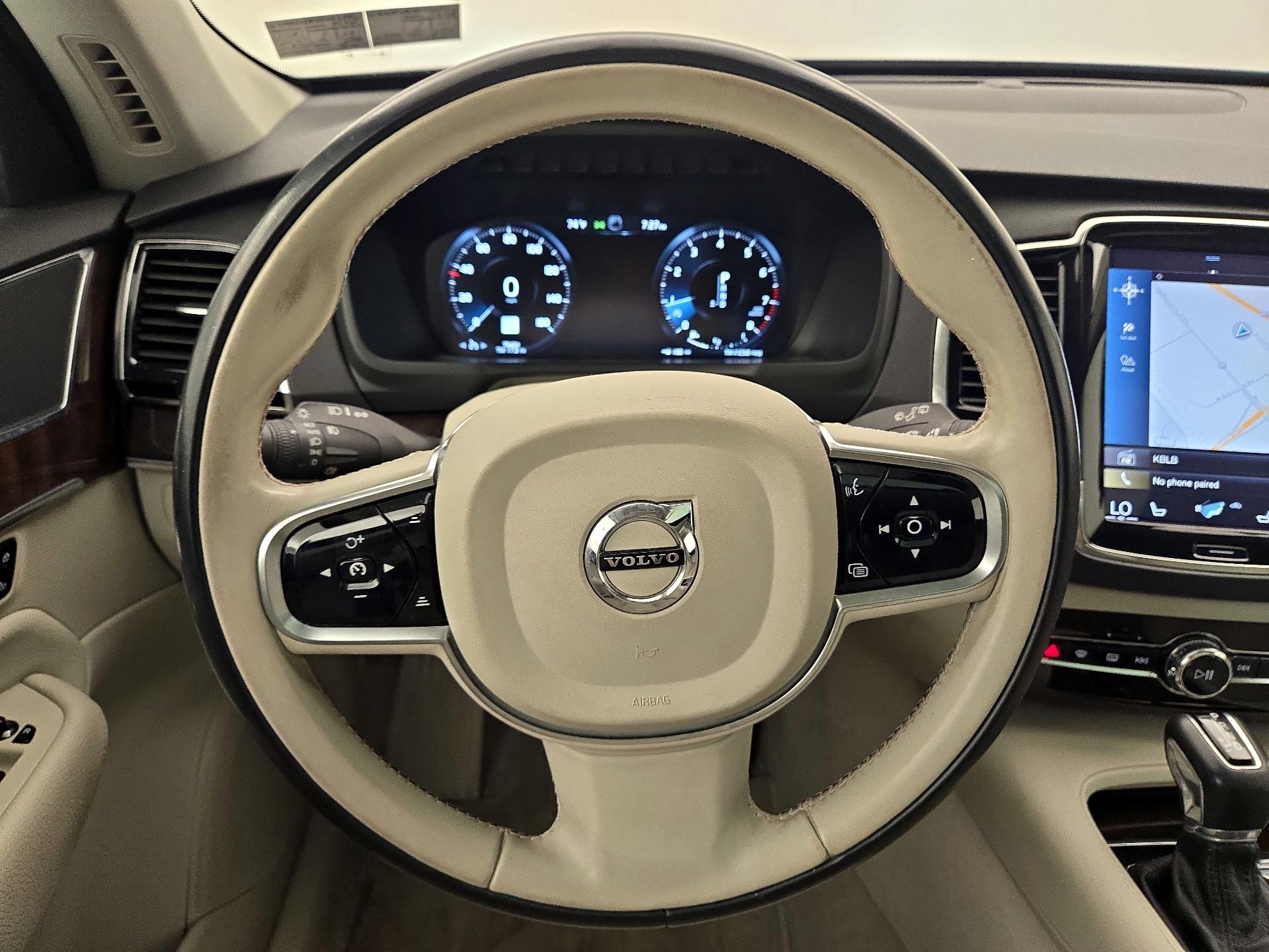 Thumbnail: 2016 Volvo XC90 - 10