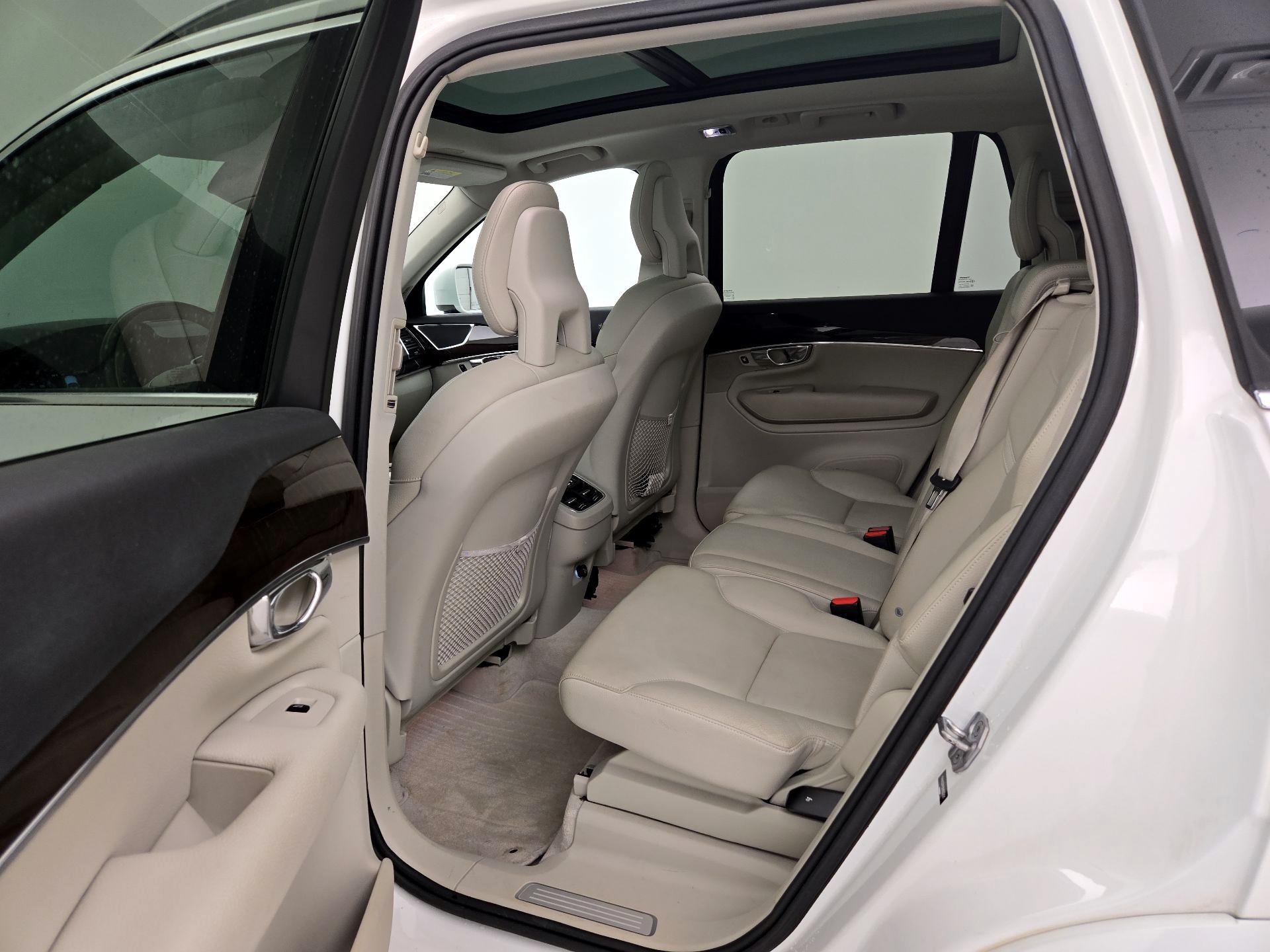 Thumbnail: 2016 Volvo XC90 - 20