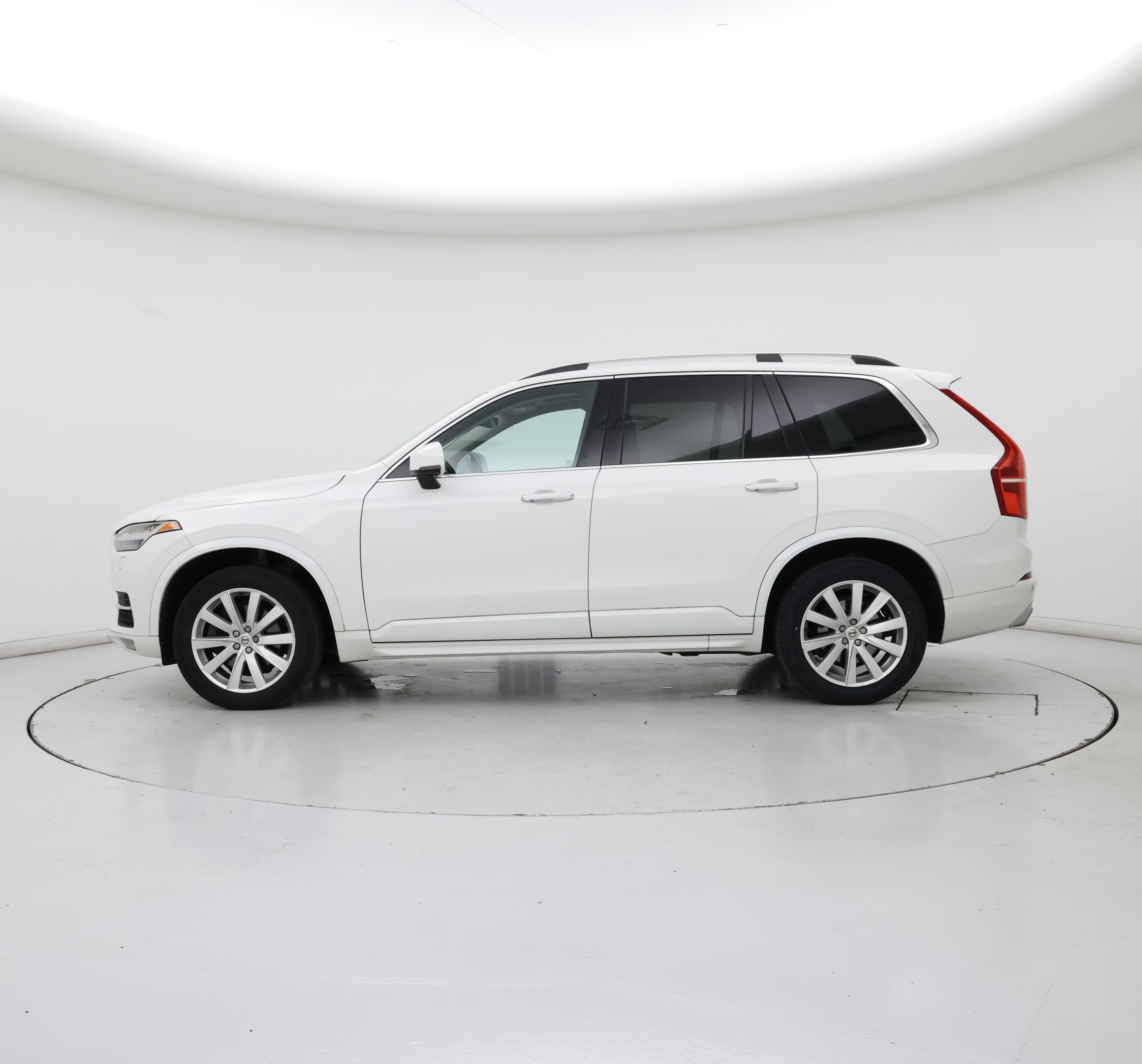 Thumbnail: 2016 Volvo XC90 - 3