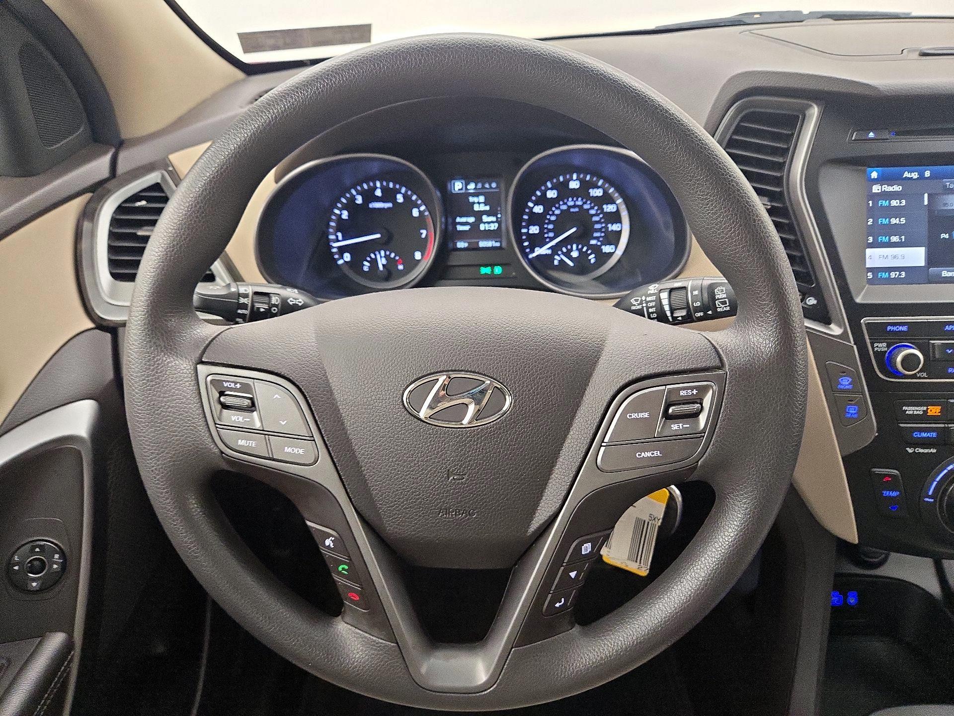 Thumbnail: 2017 Hyundai Santa Fe - 10
