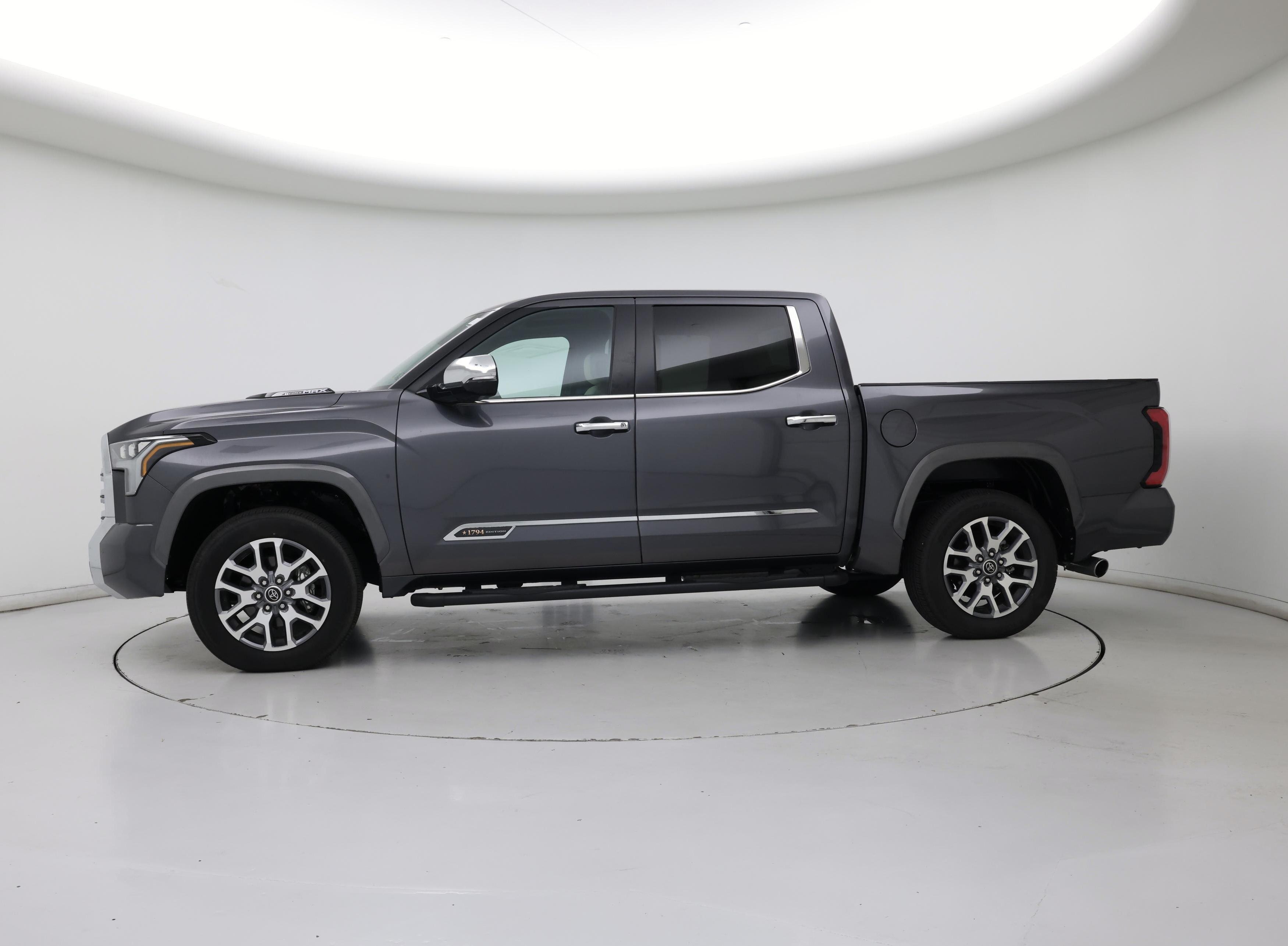 Thumbnail: 2024 Toyota Tundra - 3