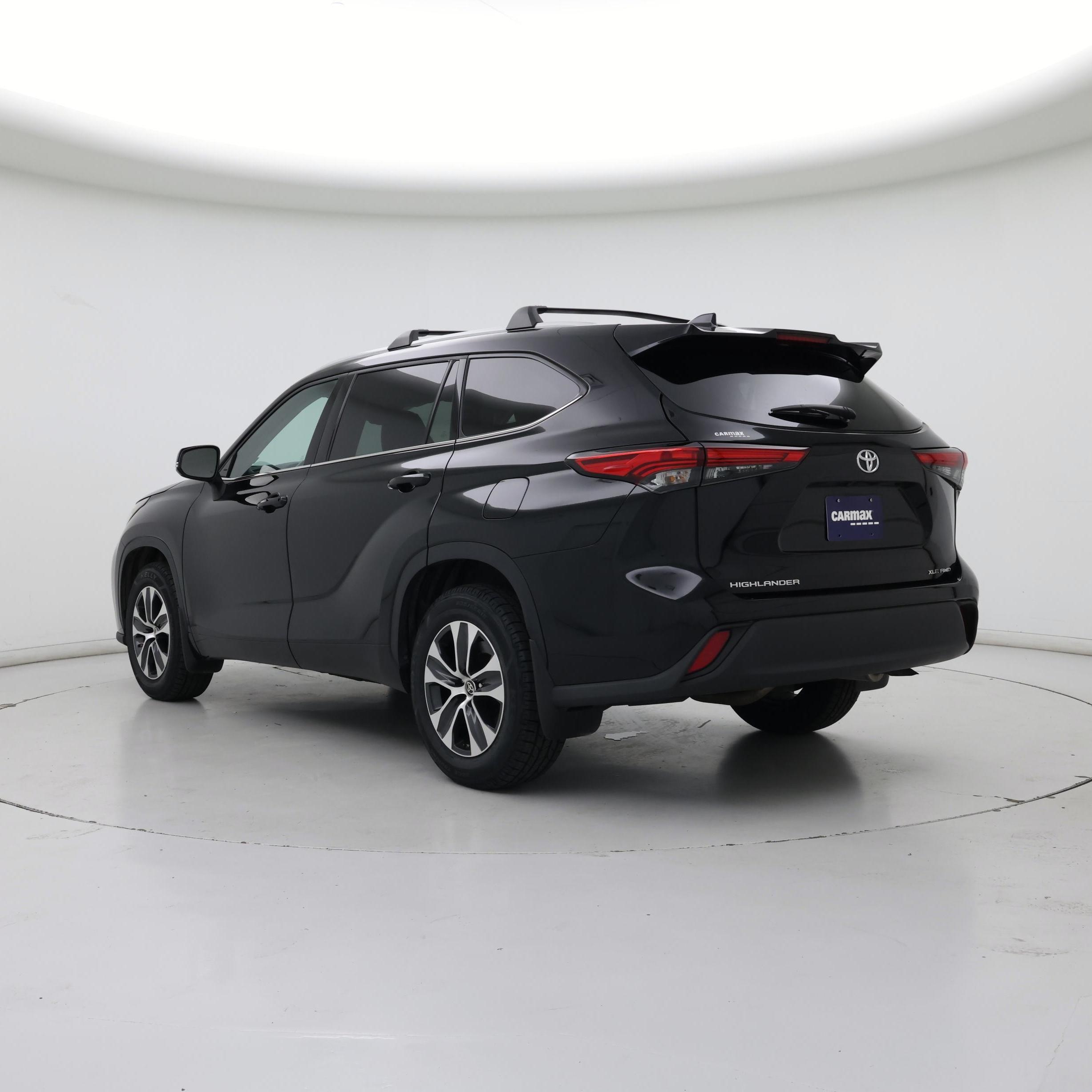Thumbnail: 2022 Toyota Highlander - 2