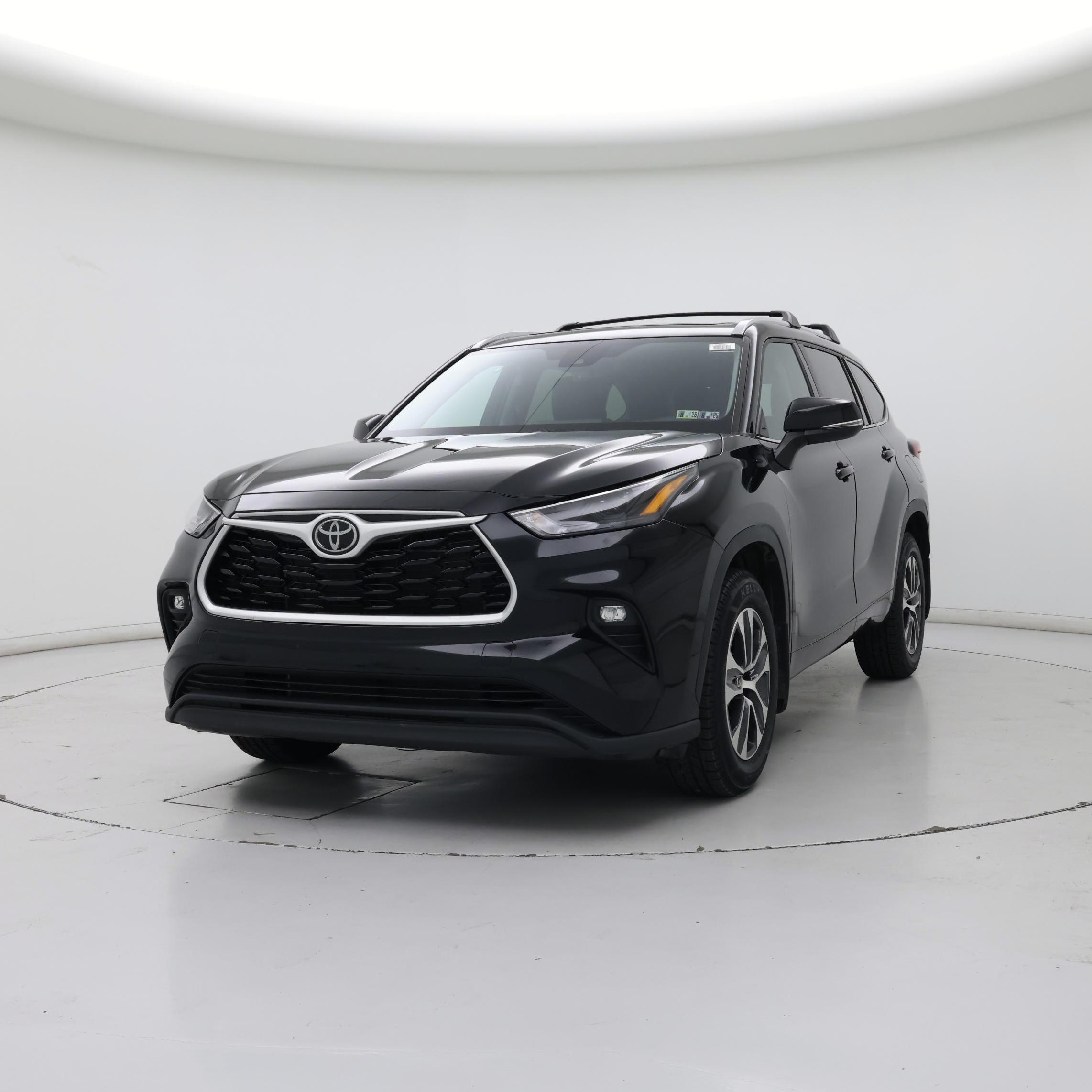 Thumbnail: 2022 Toyota Highlander - 4