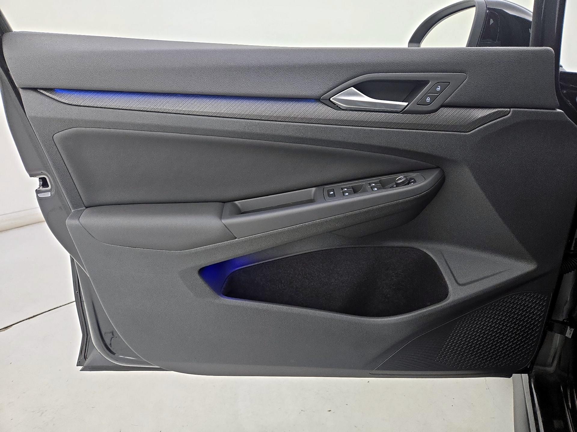 Thumbnail: 2024 Volkswagen Golf - 12