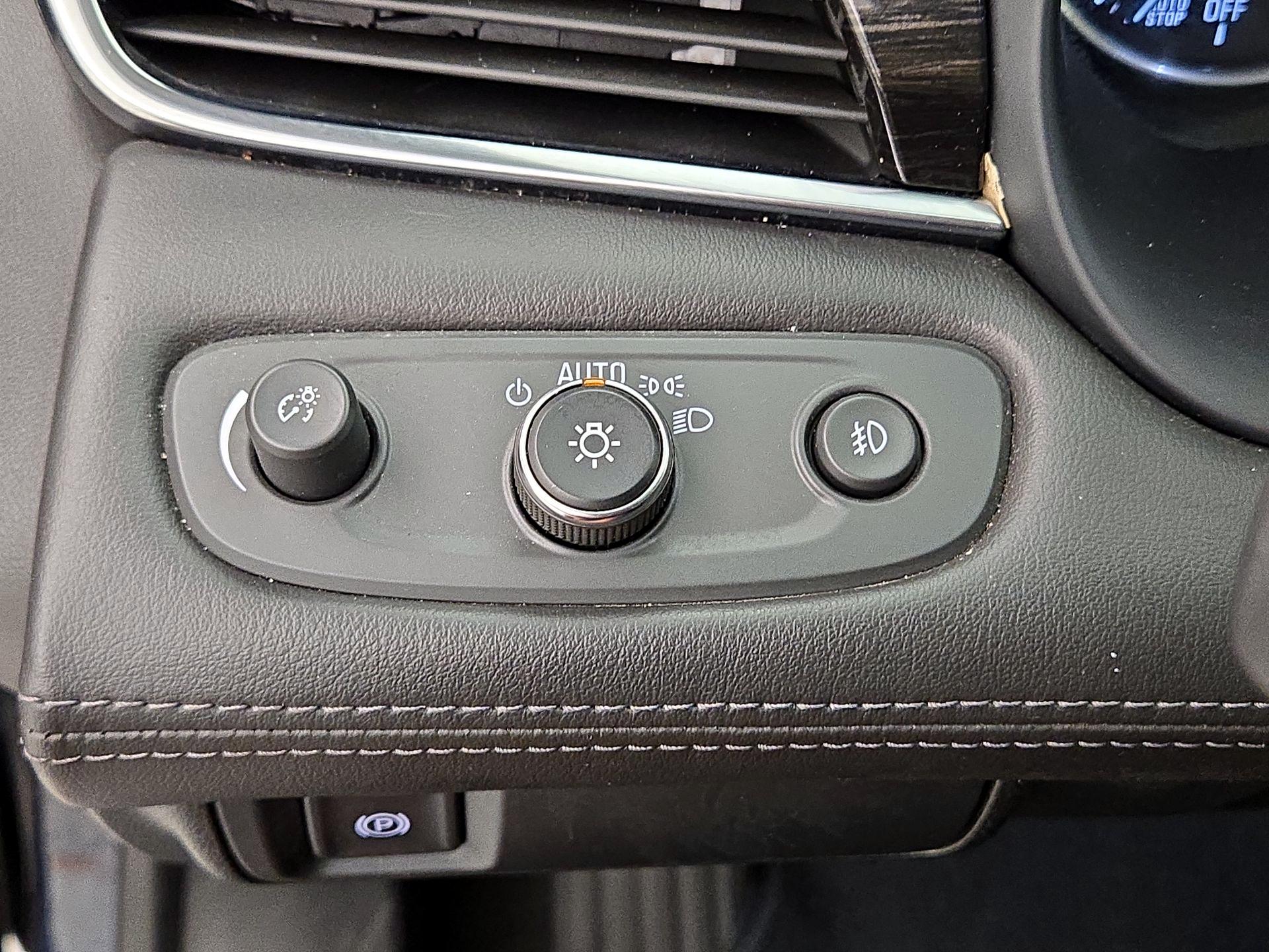Thumbnail: 2017 Buick LaCrosse - 13