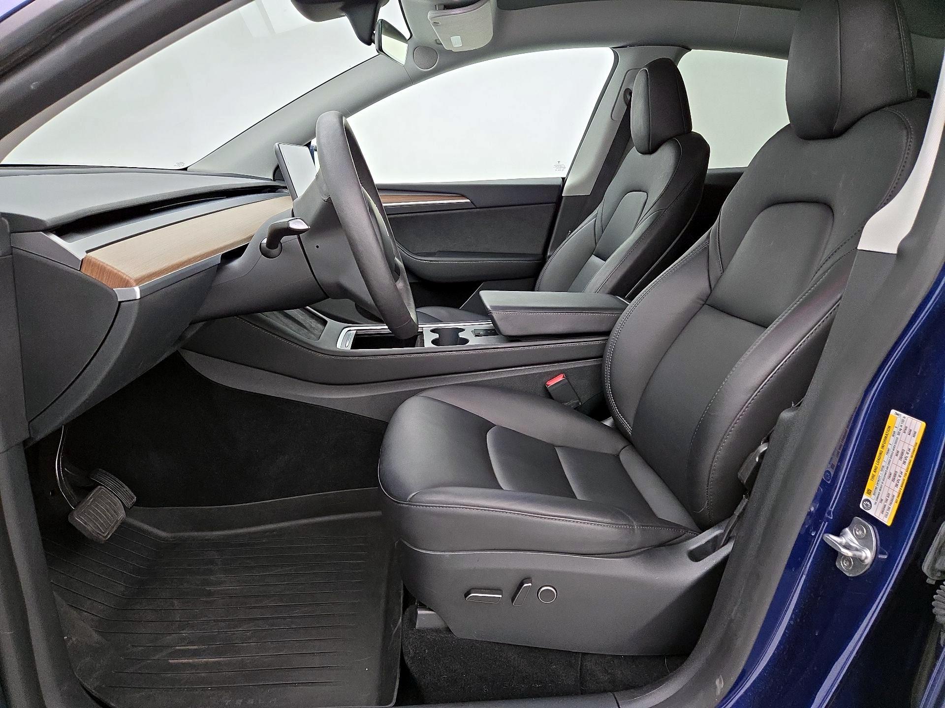 Thumbnail: 2023 Tesla Model Y - 11