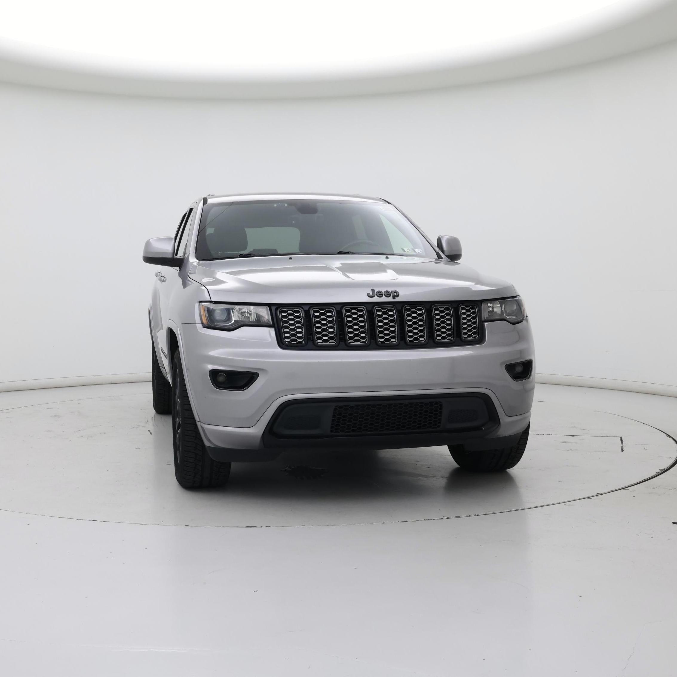 Thumbnail: 2018 Jeep Grand Cherokee - 5
