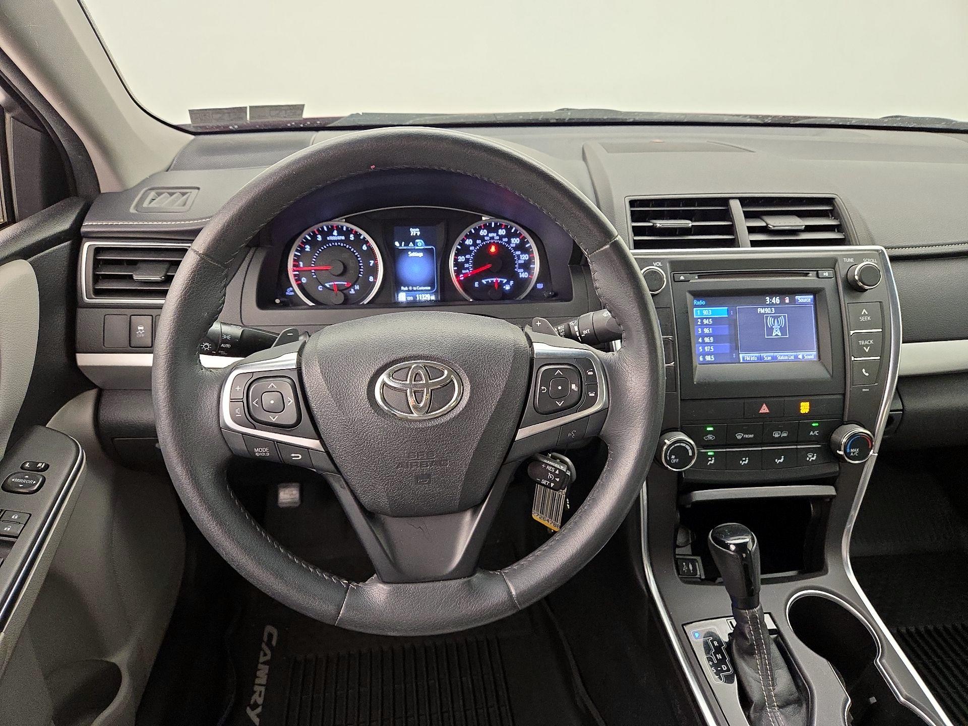 Thumbnail: 2017 Toyota Camry - 10