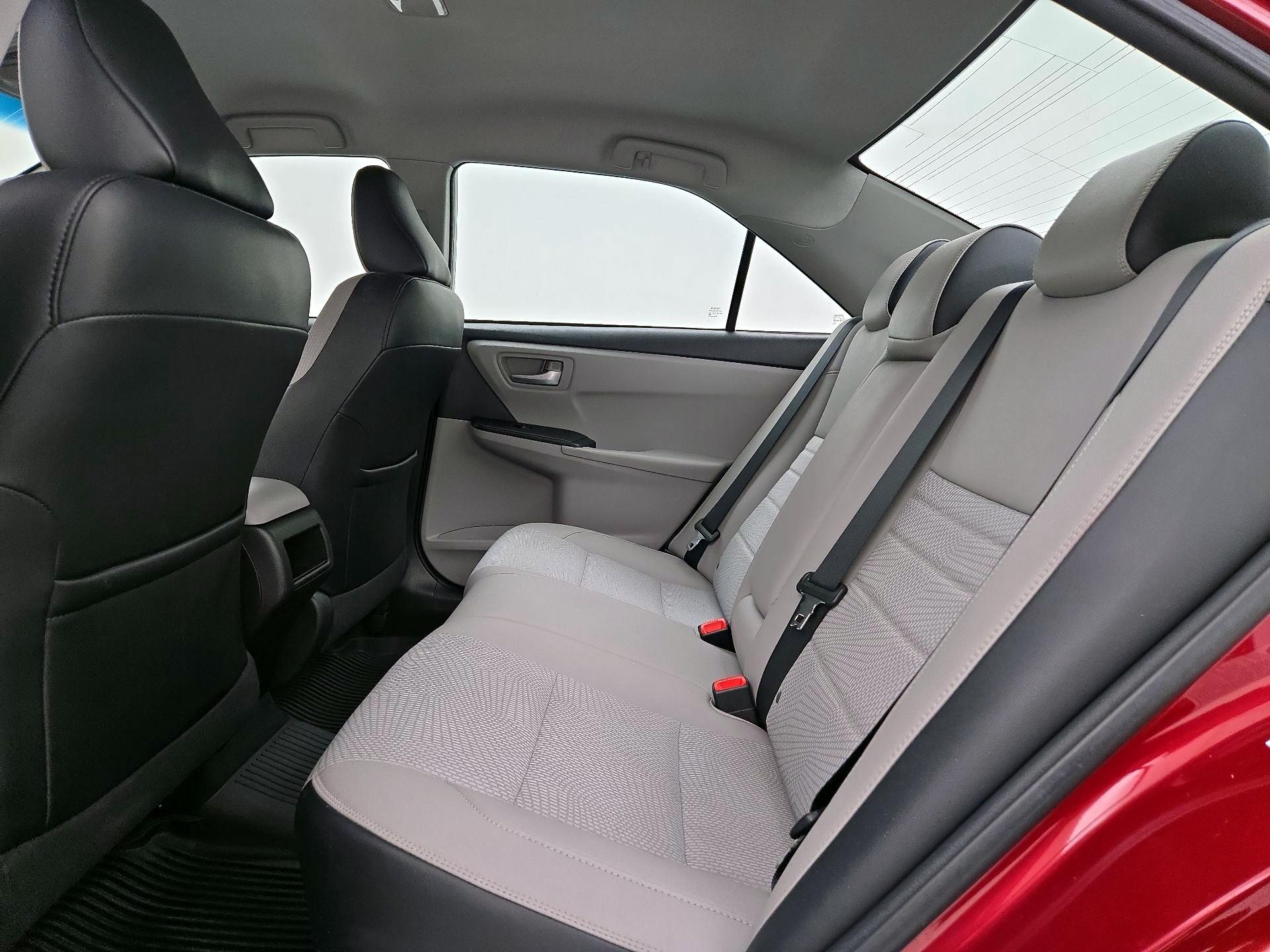 Thumbnail: 2017 Toyota Camry - 19