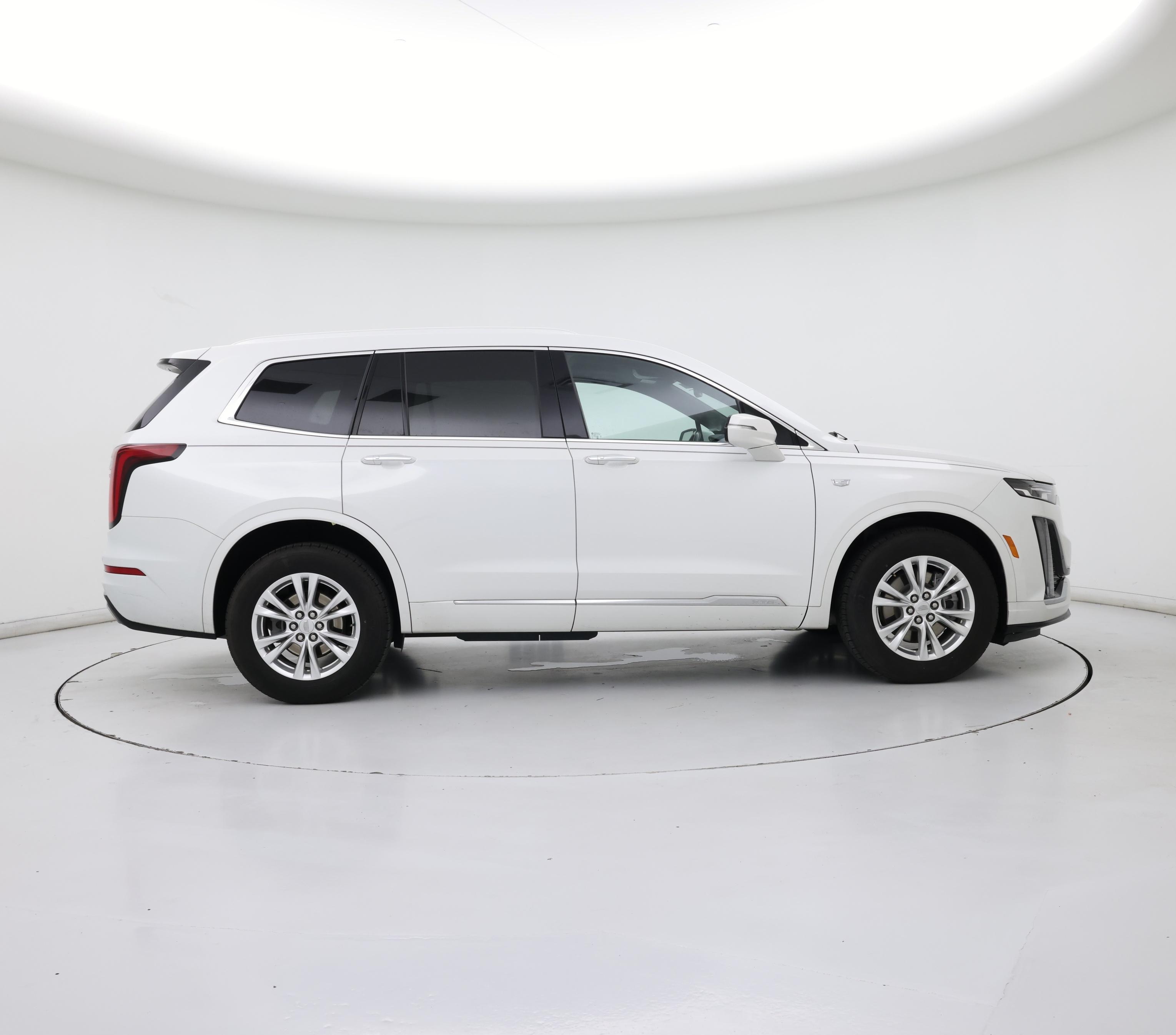 Thumbnail: 2022 Cadillac XT6 - 7