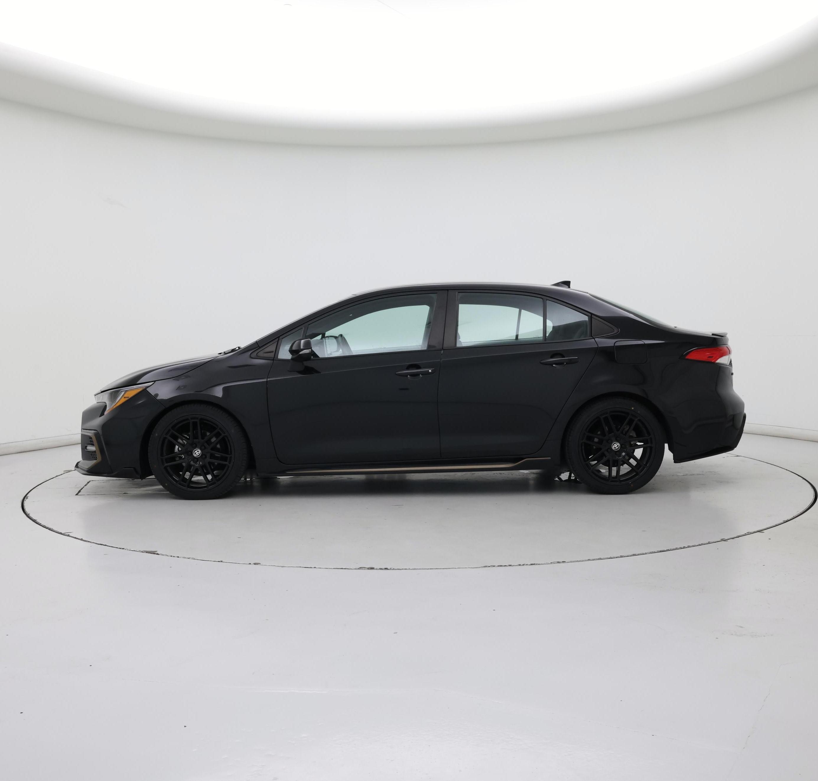 Thumbnail: 2021 Toyota Corolla - 3
