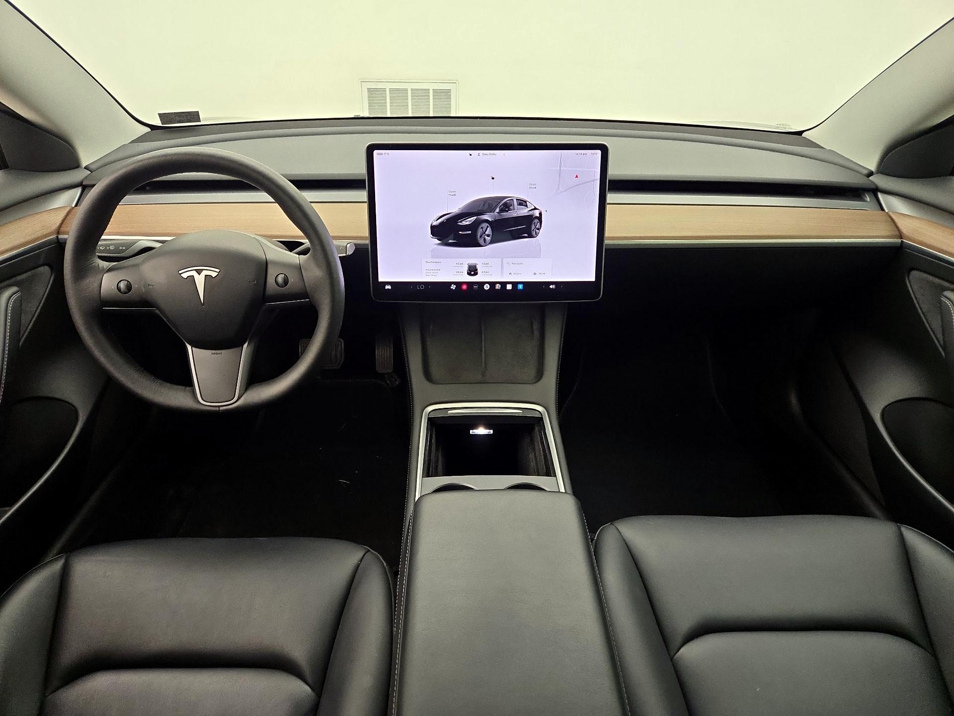 Thumbnail: 2023 Tesla Model 3 - 9