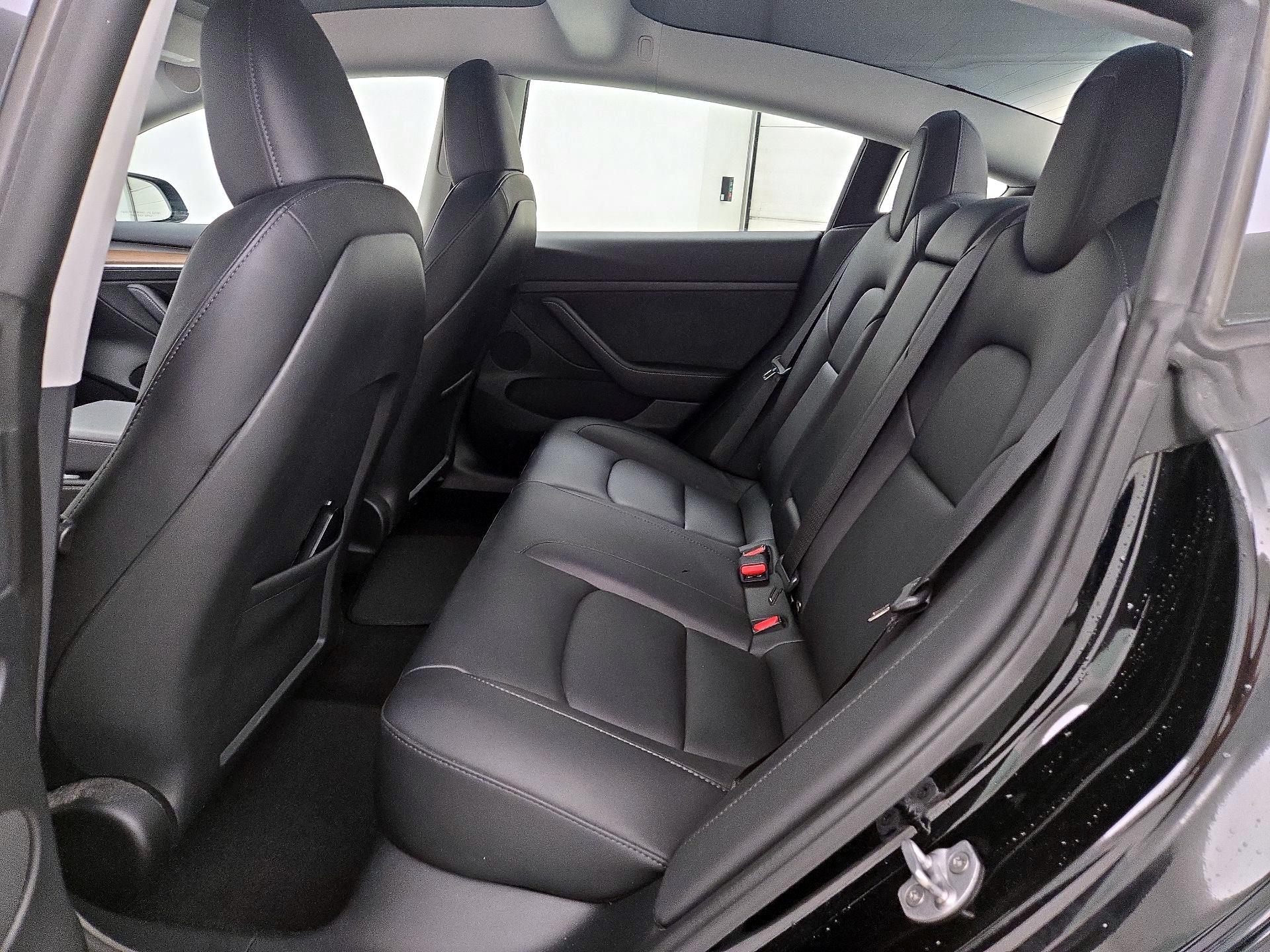 Thumbnail: 2023 Tesla Model 3 - 19