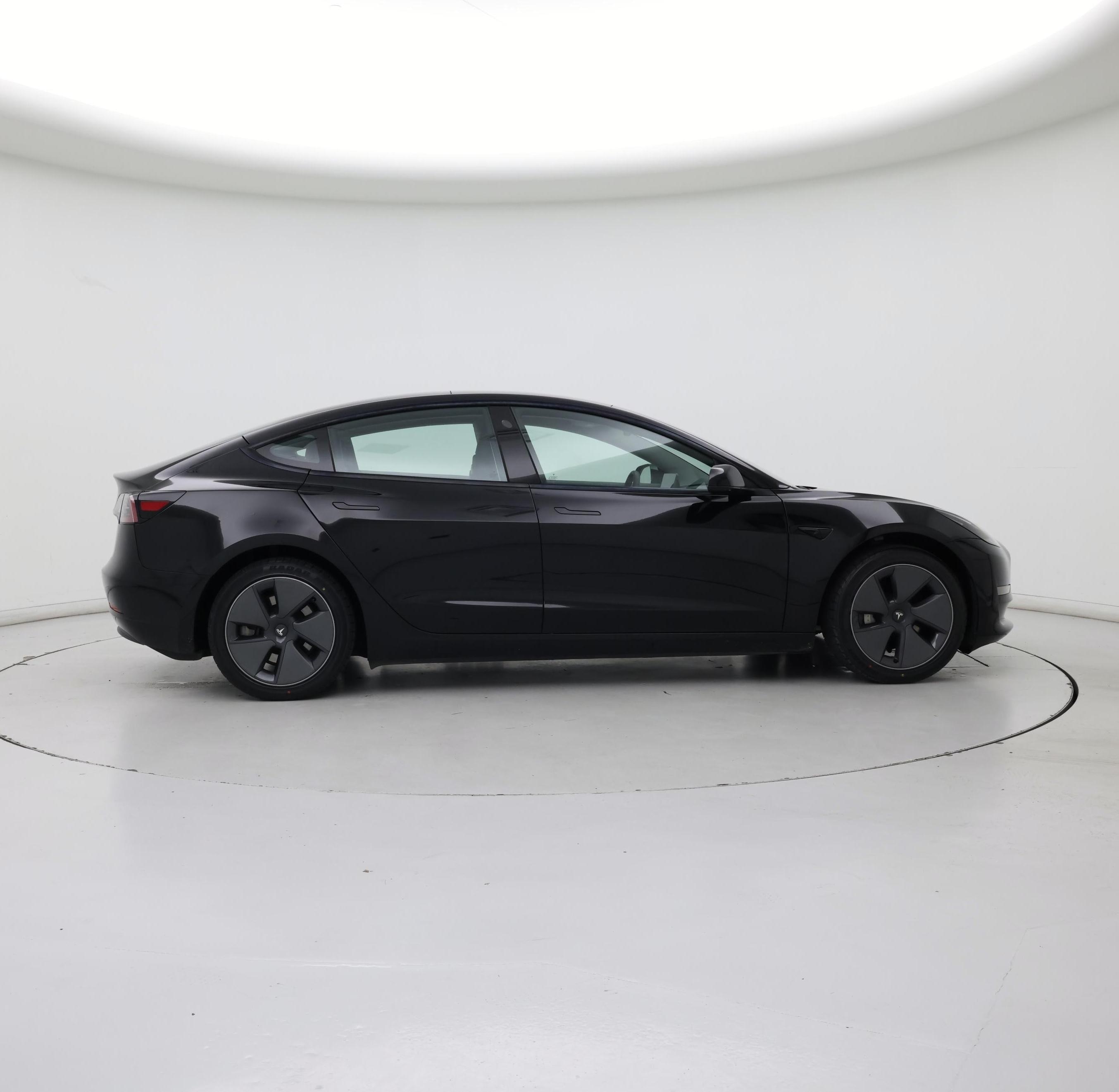 Thumbnail: 2023 Tesla Model 3 - 7