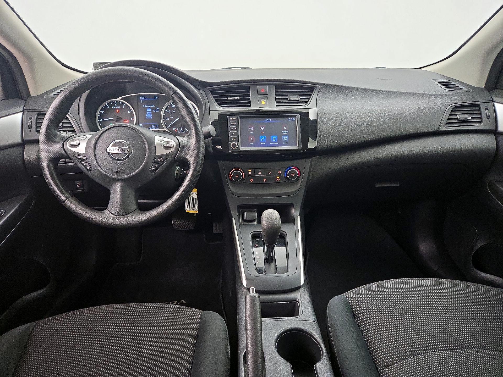 Thumbnail: 2019 Nissan Sentra - 9