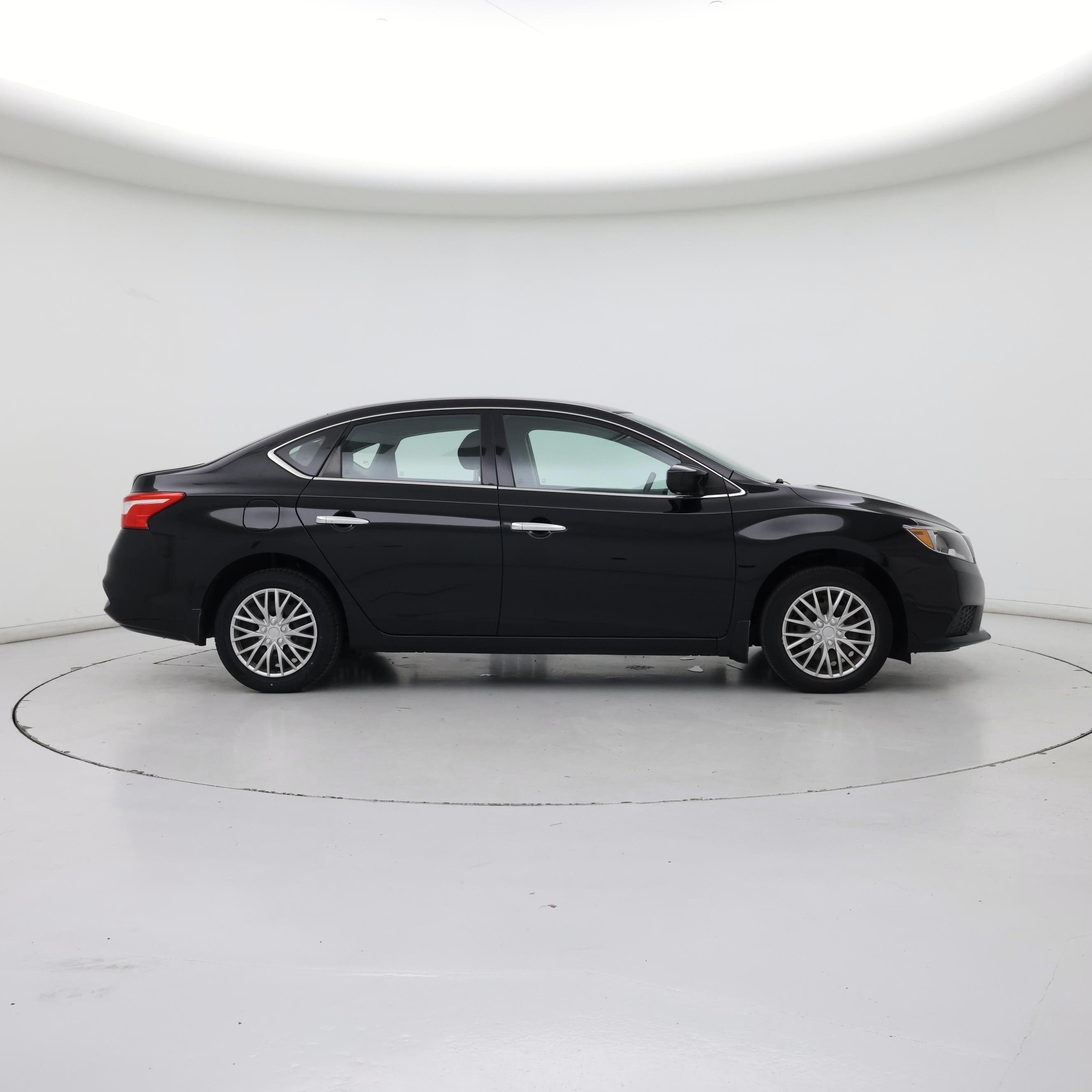 Thumbnail: 2019 Nissan Sentra - 7