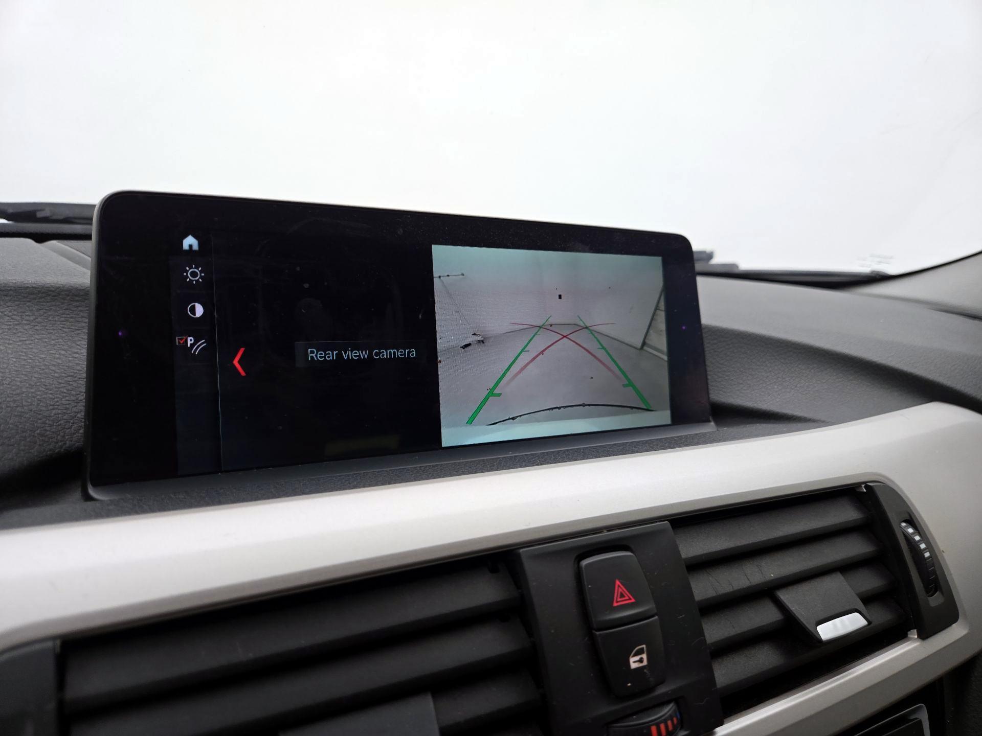 Thumbnail: 2018 BMW 3 Series - 15