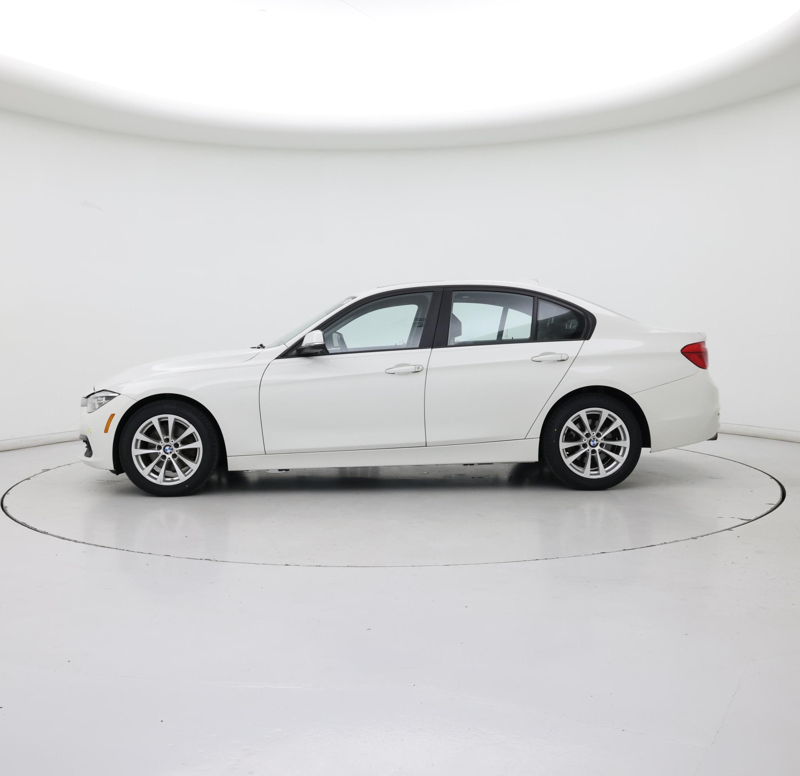 Thumbnail: 2018 BMW 3 Series - 3