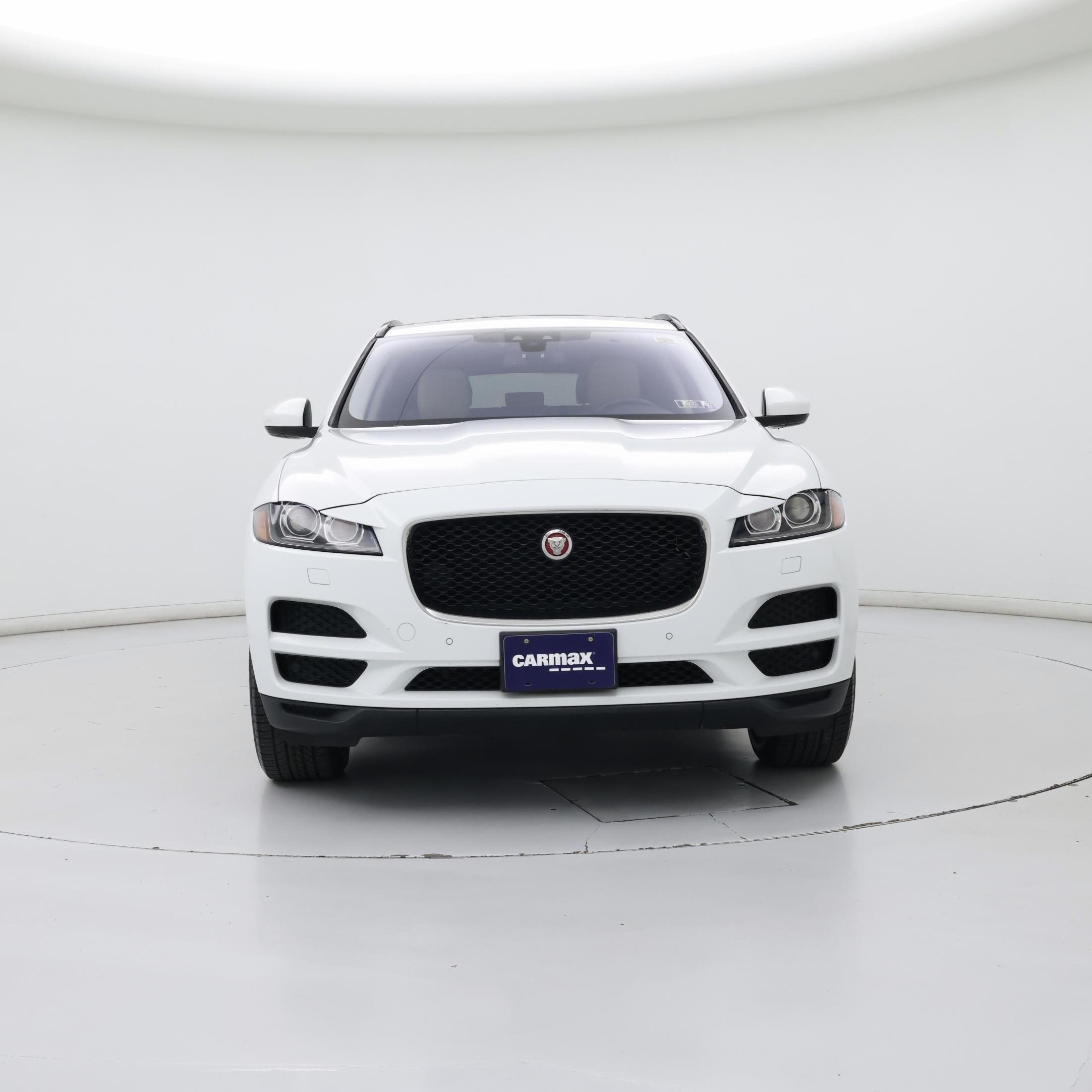 Thumbnail: 2017 Jaguar F-Pace - 5