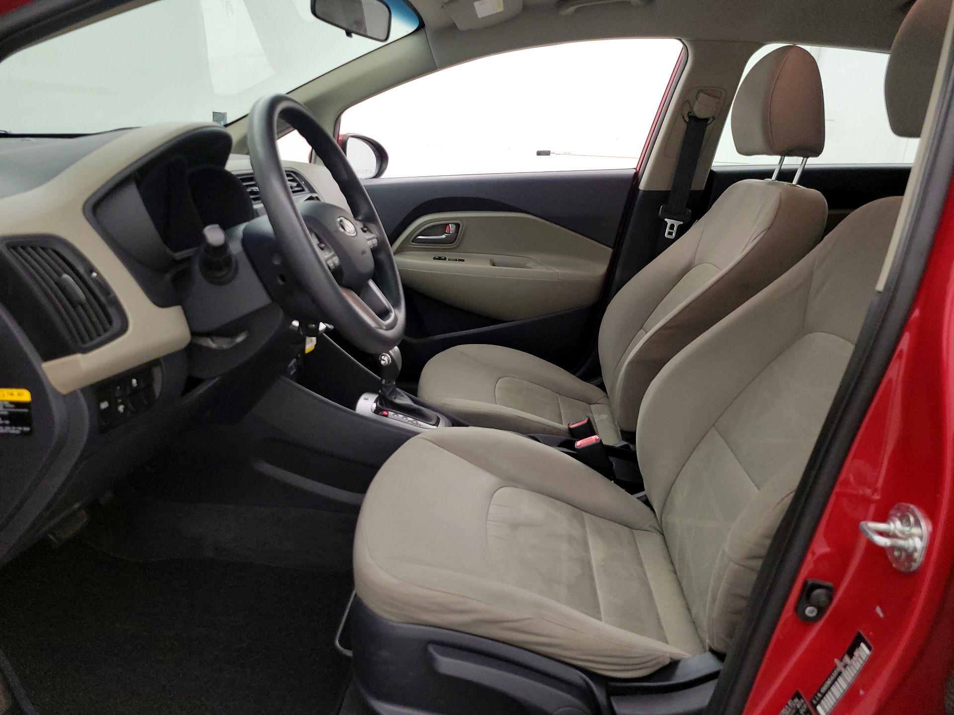Thumbnail: 2015 Kia Rio5 - 11