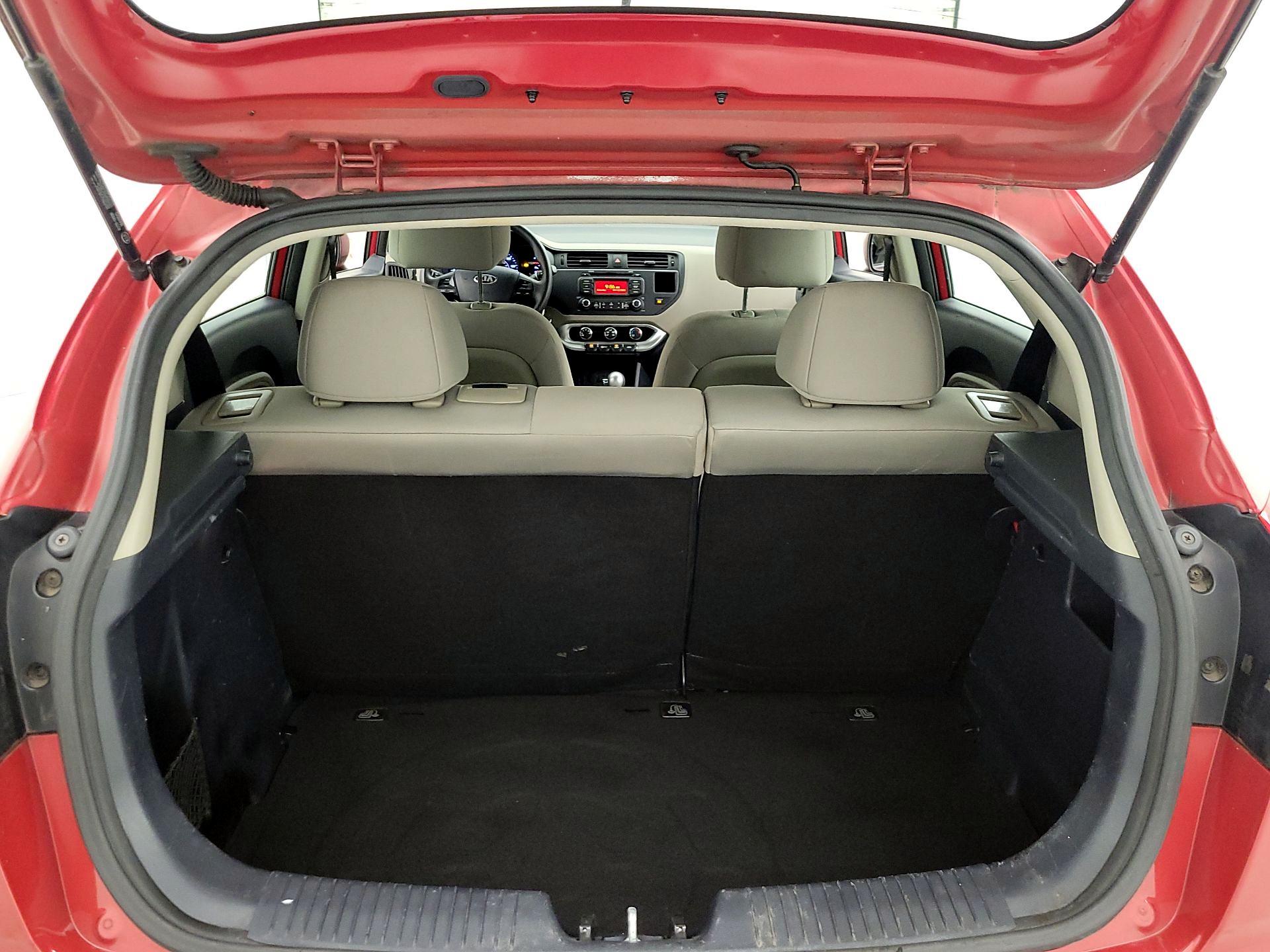 Thumbnail: 2015 Kia Rio5 - 19